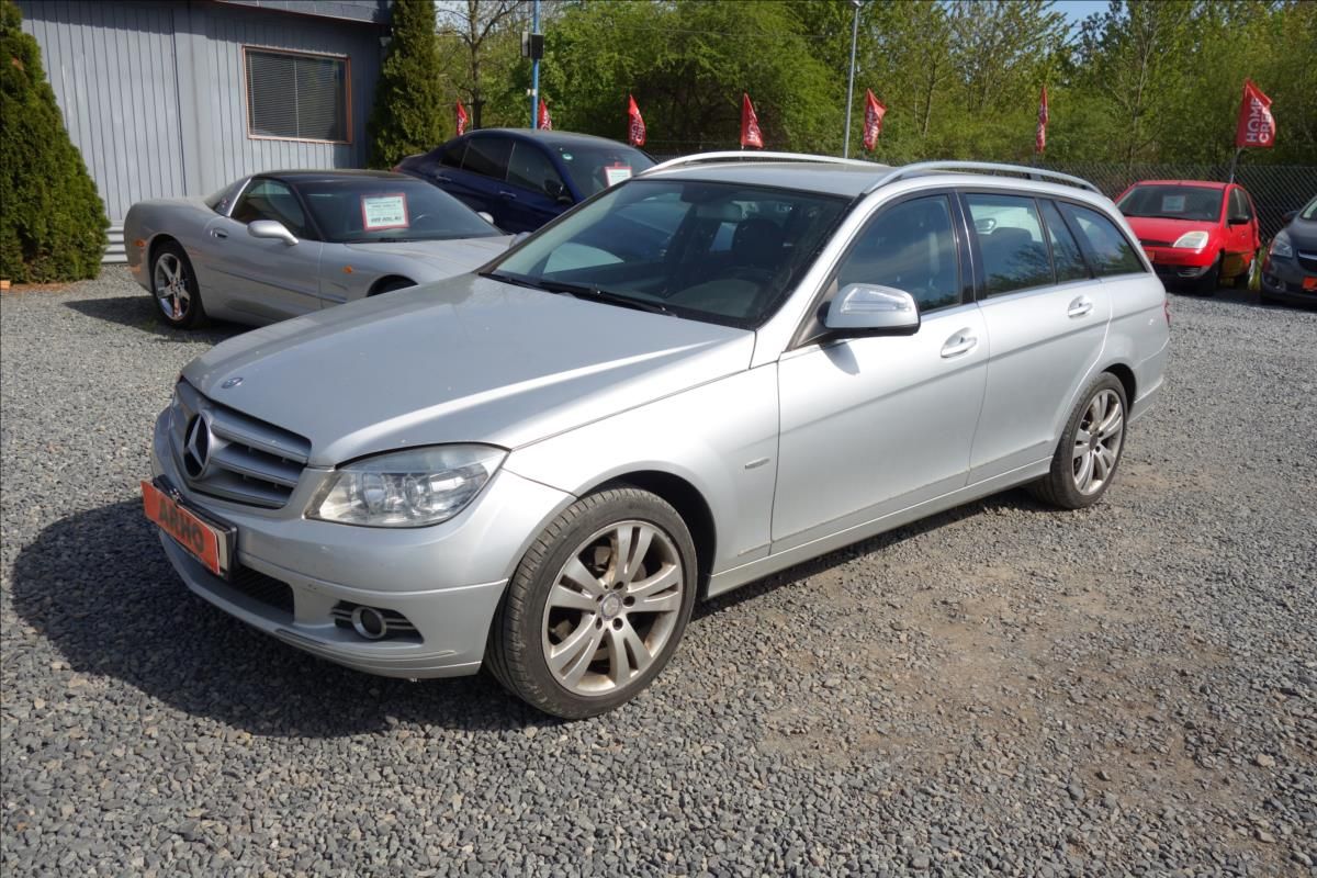 Mercedes-Benz Třídy C, 200CDi 100KW, AVANTGARDE. - fotka 2