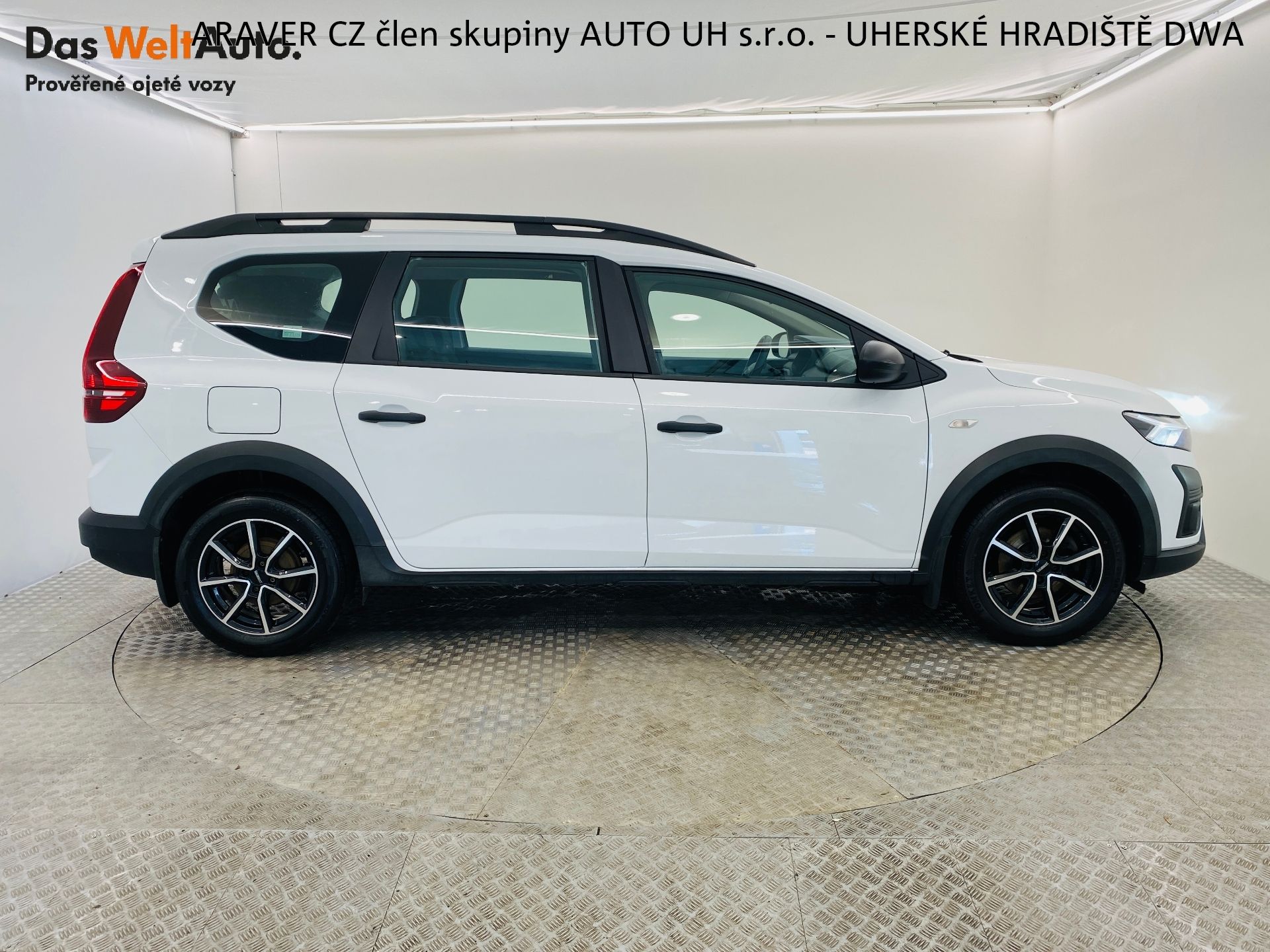 Dacia Jogger, 1.0 TCe 67kW LPG 7 Míst - fotka 3