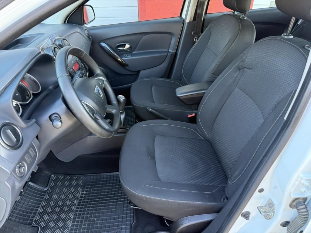 Dacia Sandero, 1,0 klima / zcela nový servis - fotka 6