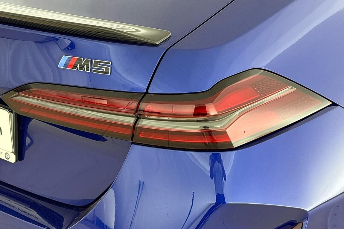 BMW M5, Sedan - fotka 5