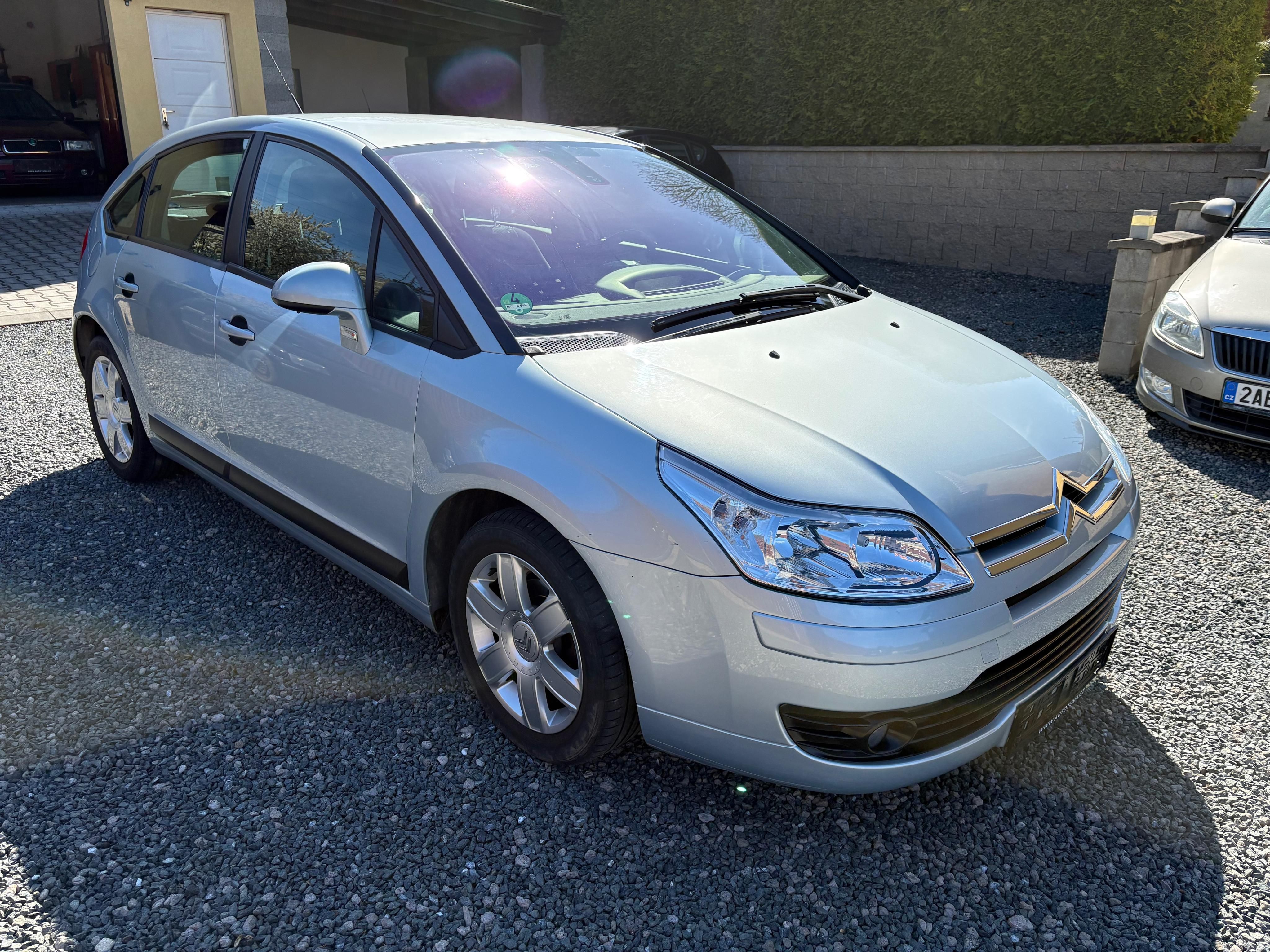 Citroën C4, 1.6i, Velice zachovalý - fotka 3
