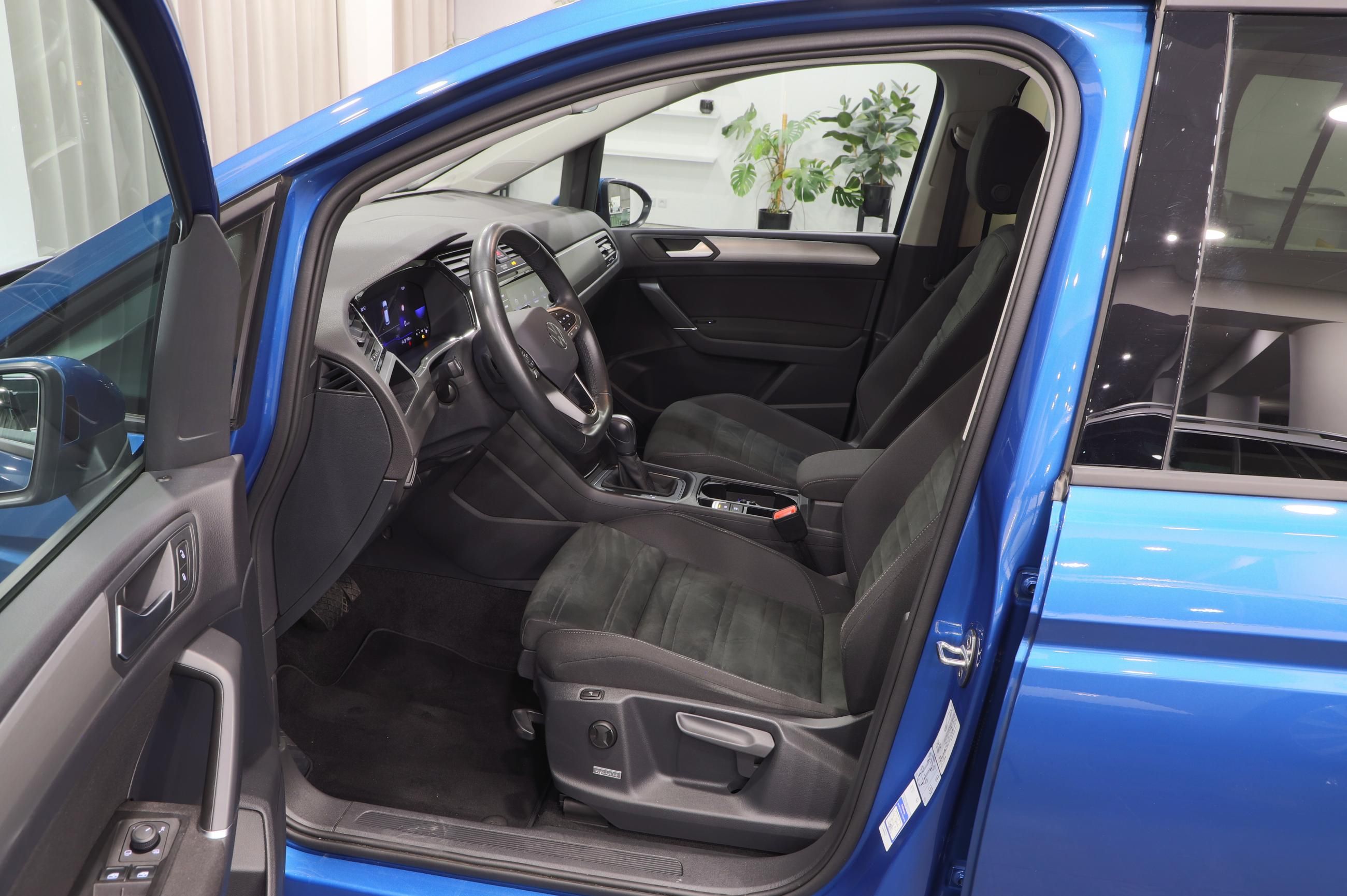 Volkswagen Touran, 2.0 TDI 110kW DSG / ALU 16'' - fotka 5