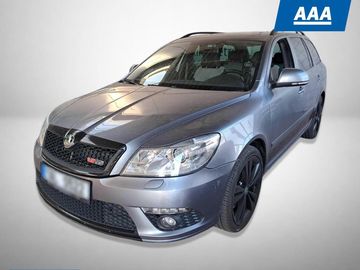 RS 2.0 TSI, Xenony