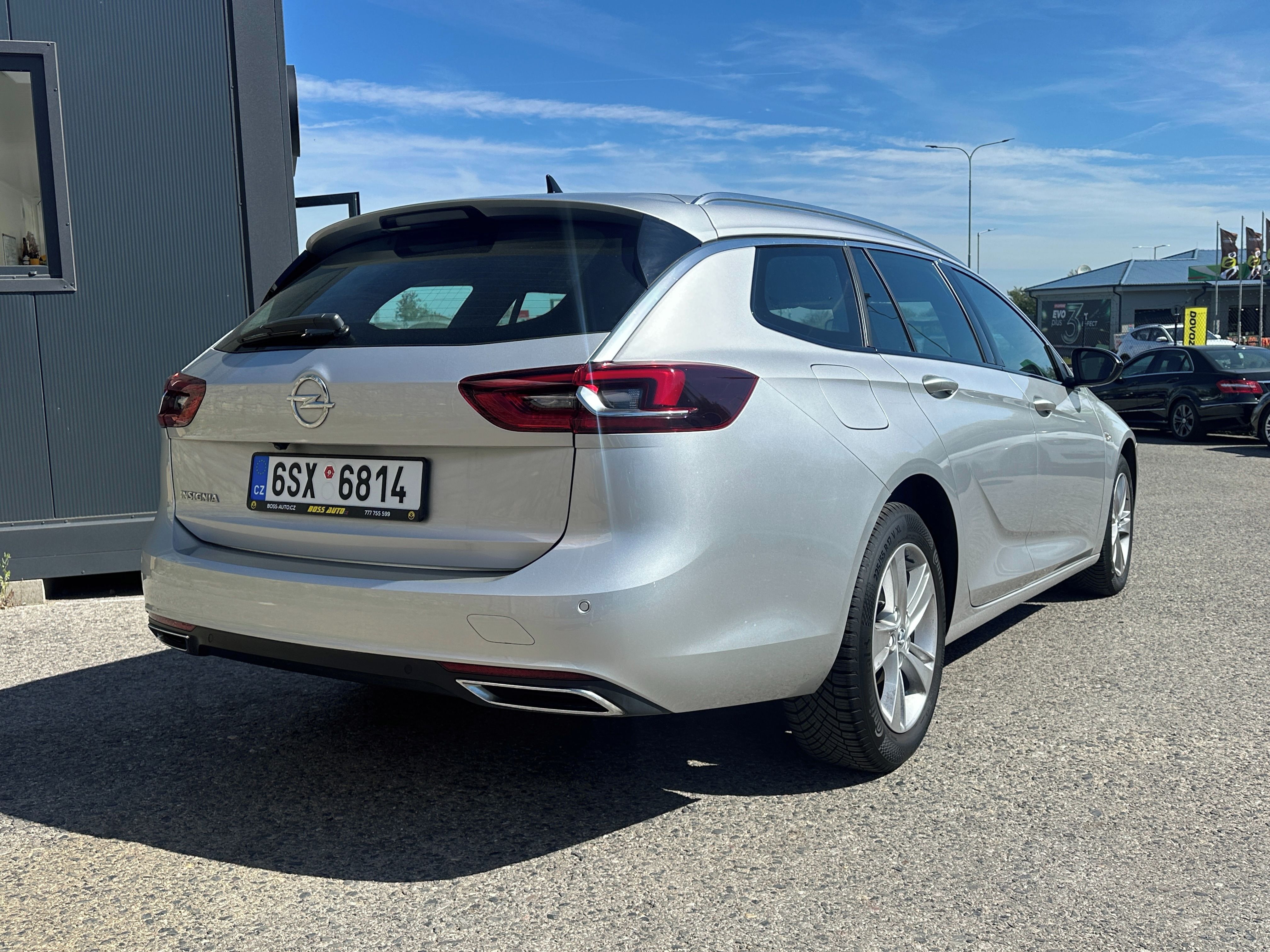 Opel Insignia, Opel Insignia Sports Tourer - fotka 6