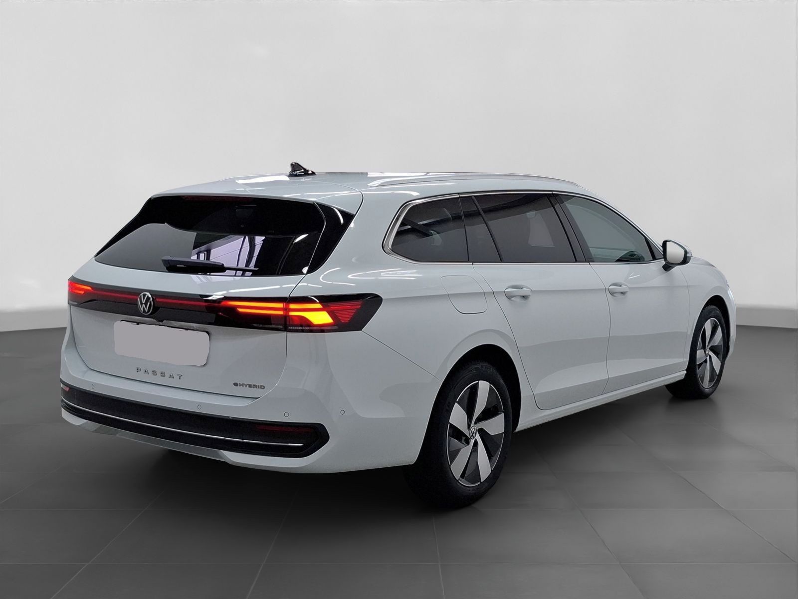 Volkswagen Passat Variant, 1.5 TSI eHybrid BUSINESS - fotka 2