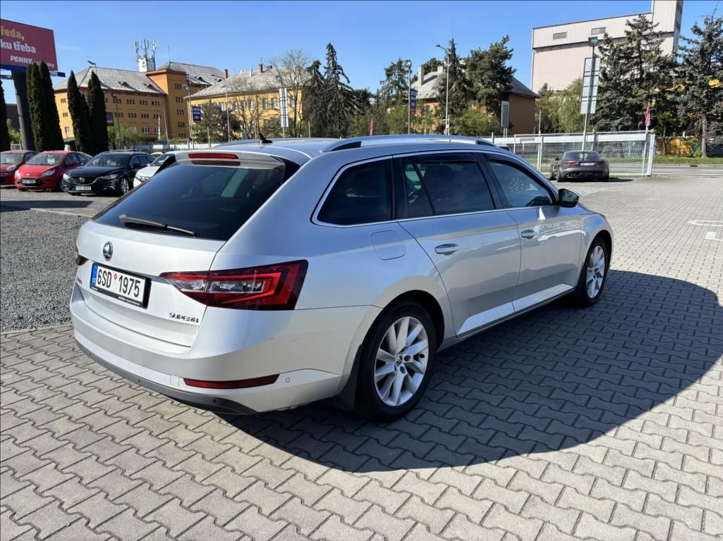 Škoda Superb, 1,5 TSi Style 110kw, - fotka 3