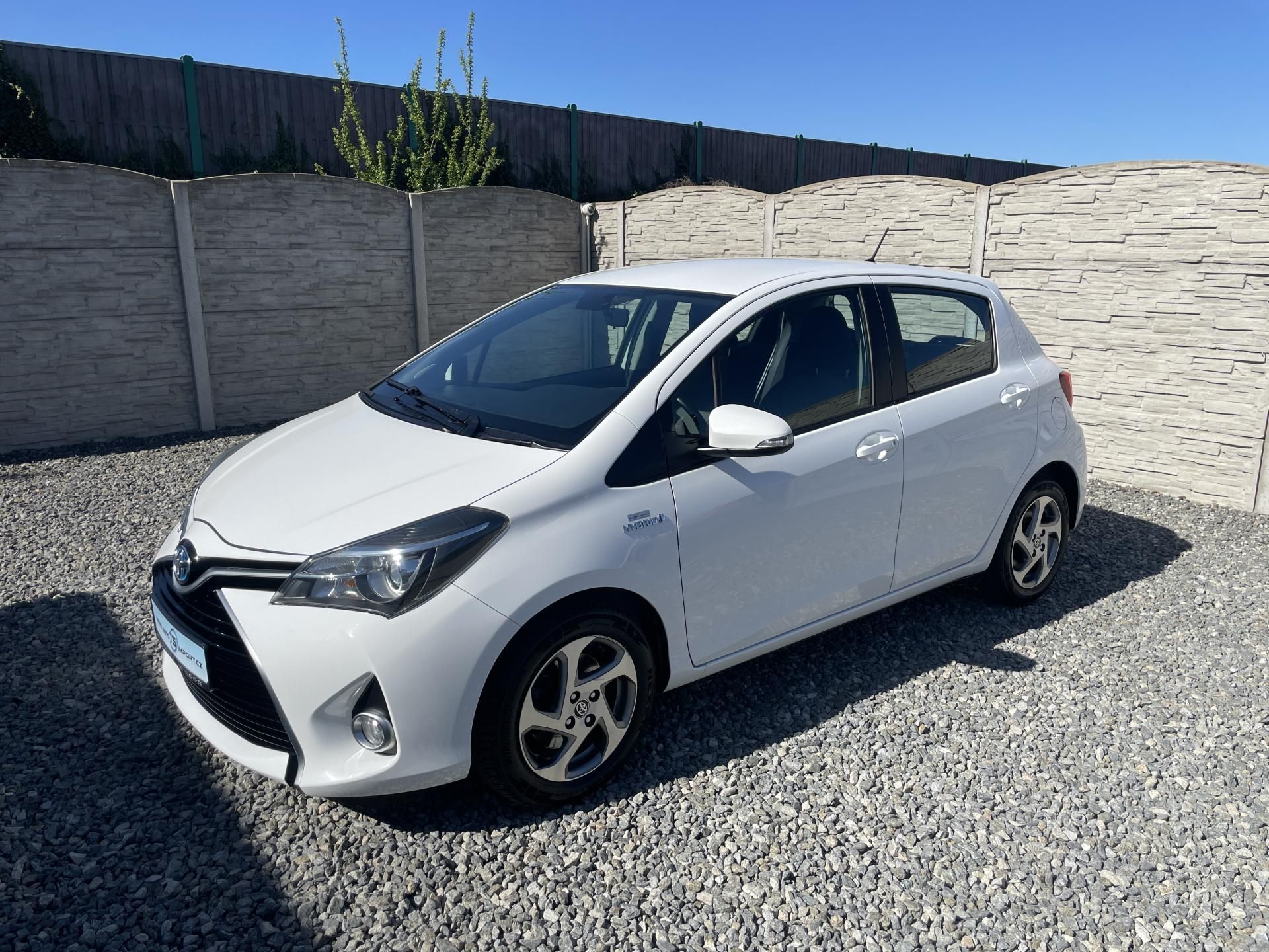 Toyota Yaris, 1.5i 16v HYBRID 142TKM TOP 1A! - fotka 6