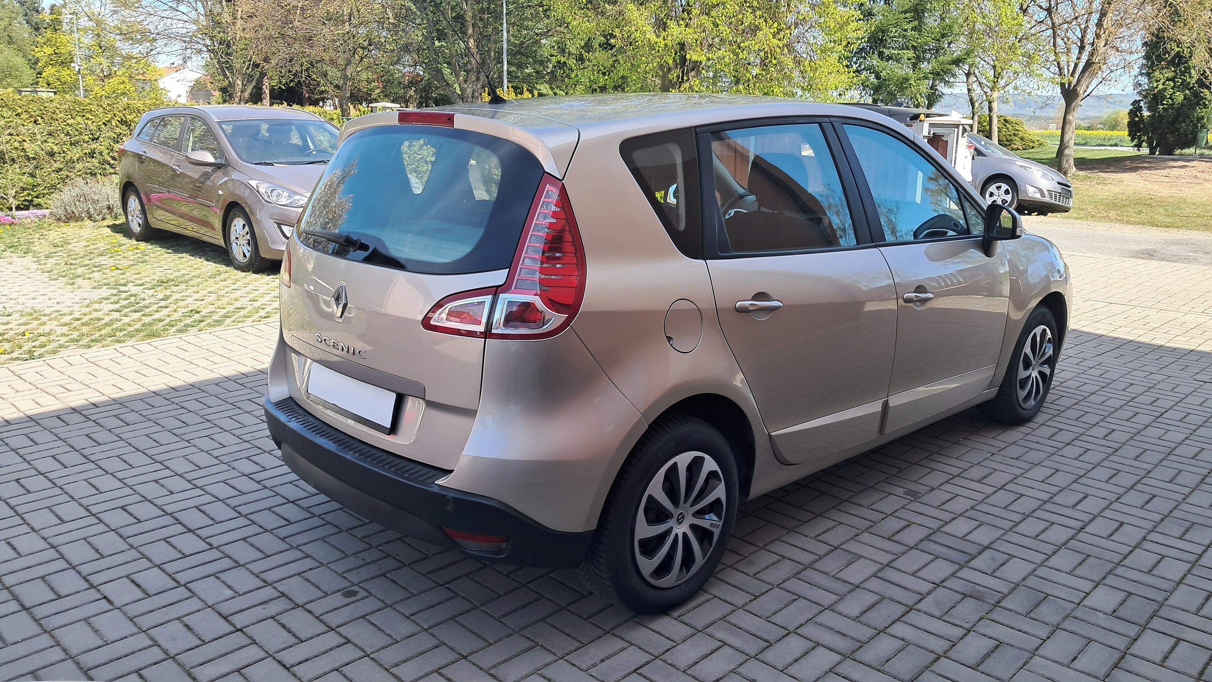 Renault Scénic, 1.6i / 81KW - fotka 5