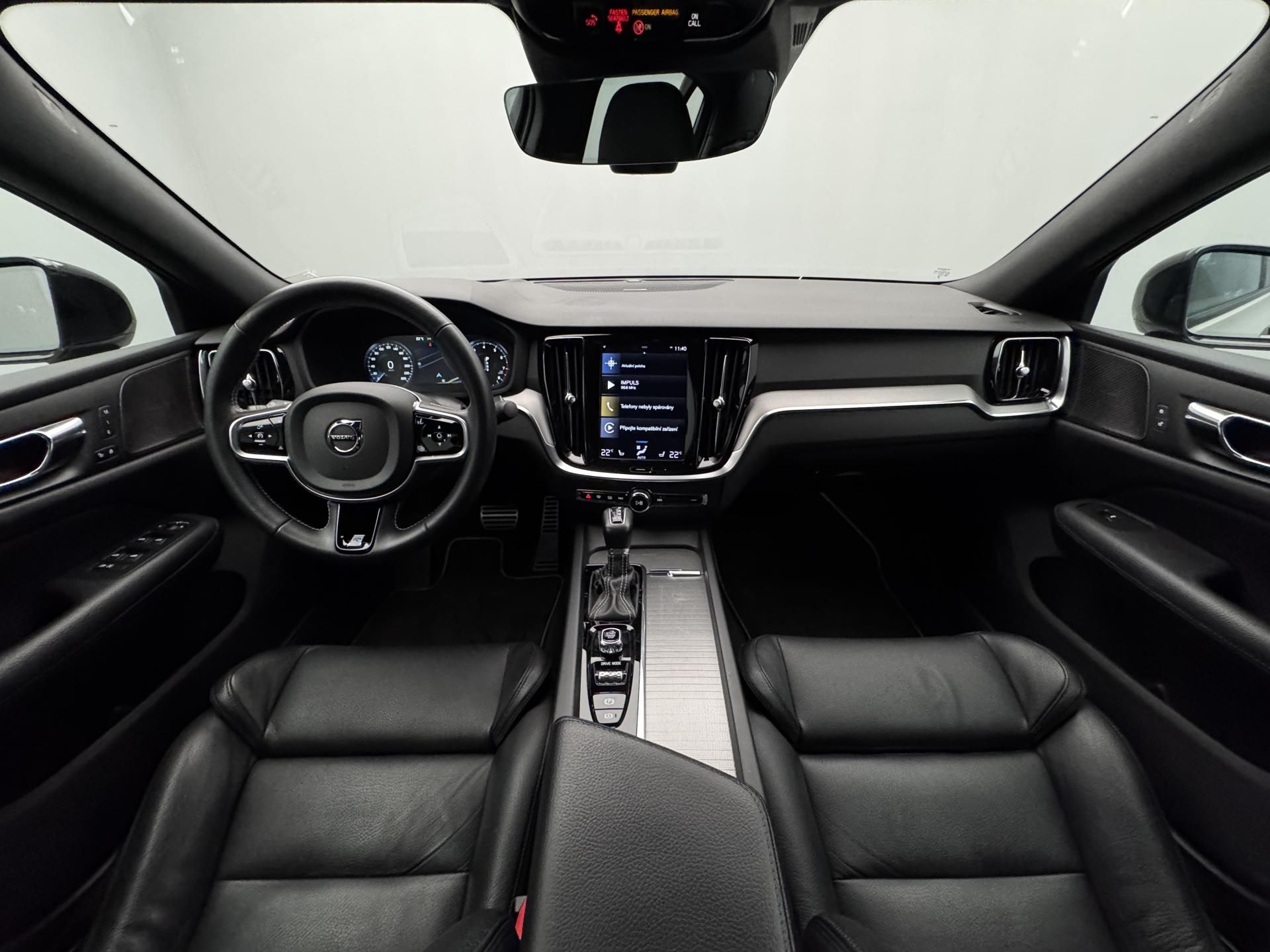 Volvo S60, T5 AWD R-DESIGN CZ - fotka 2