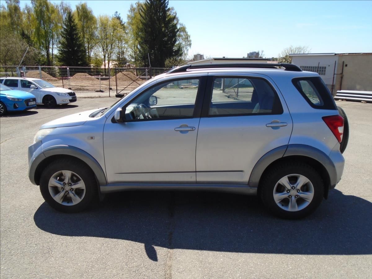 Daihatsu Terios, 1,5 4X4 - fotka 6