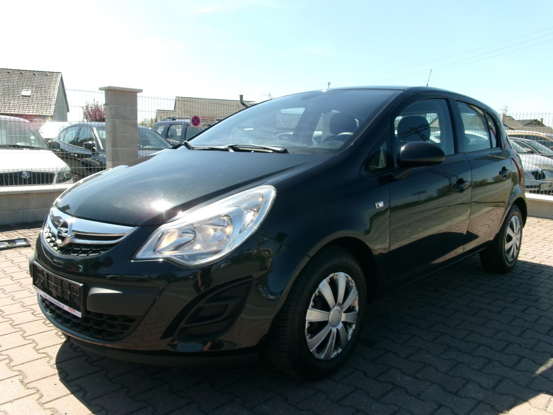 Opel Corsa, 1,2 16V AC BT USB TEMP - fotka 2