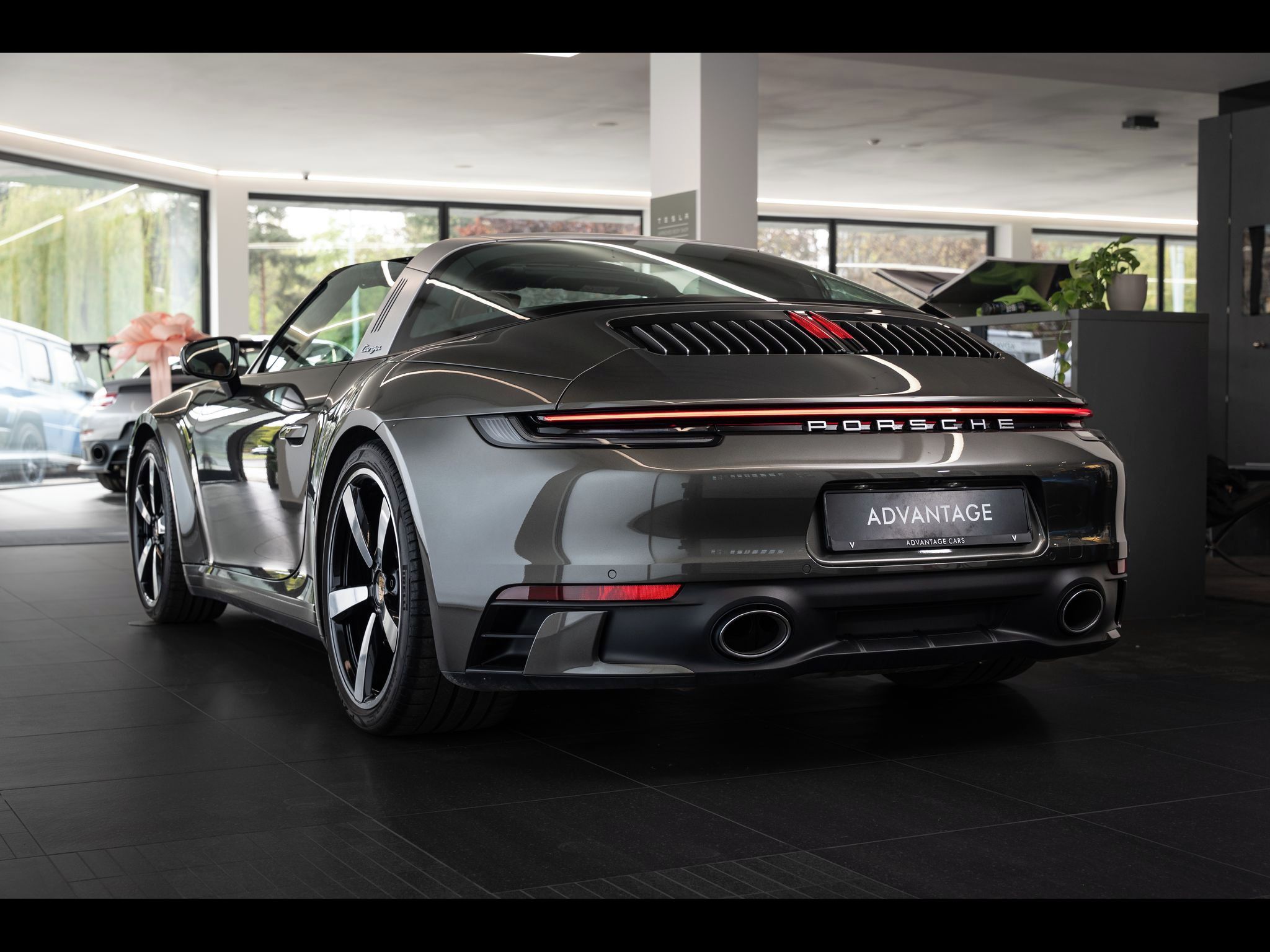 Porsche 911, (992) Targa 4 /Heritage Design - fotka 4