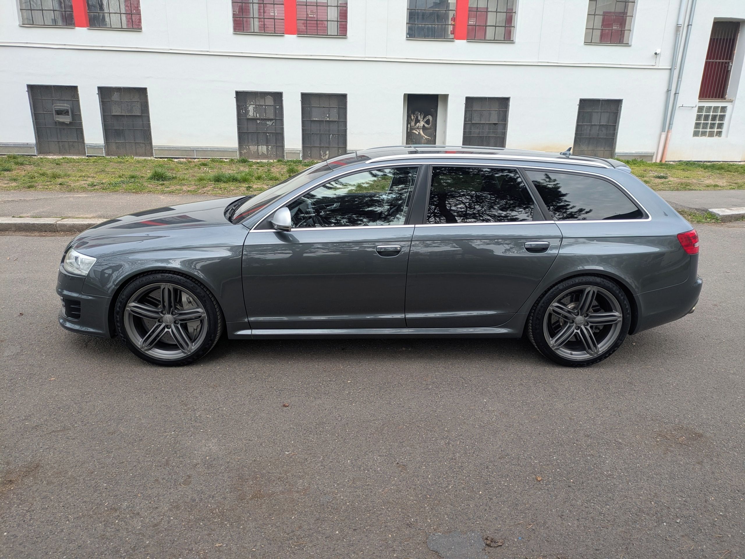 Audi RS6, Autorizovaný servis, ČR, 1.maj - fotka 4