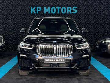 30d xDrive,ČR,Výbava,Měchy