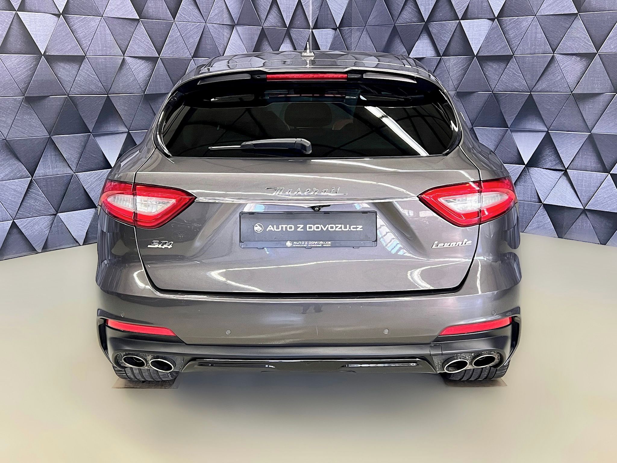 Maserati Levante, SQ4 GRAN SPORT, H&K, VZDUCH - fotka 6