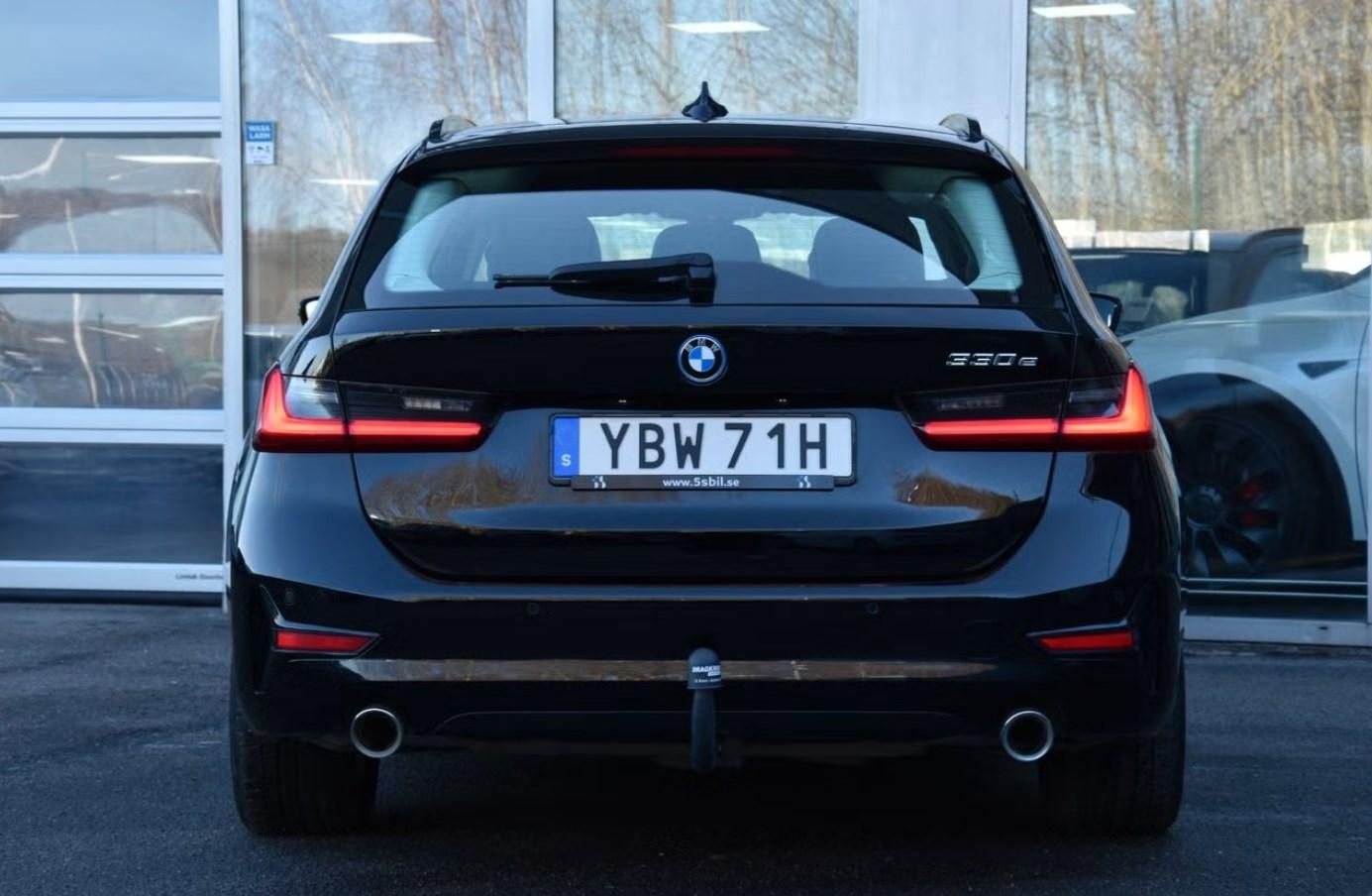 BMW Řada 3, 330e Touring Sport line Tažné - fotka 6