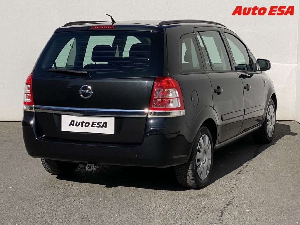 Opel Zafira, 1.6,Family - fotka 4