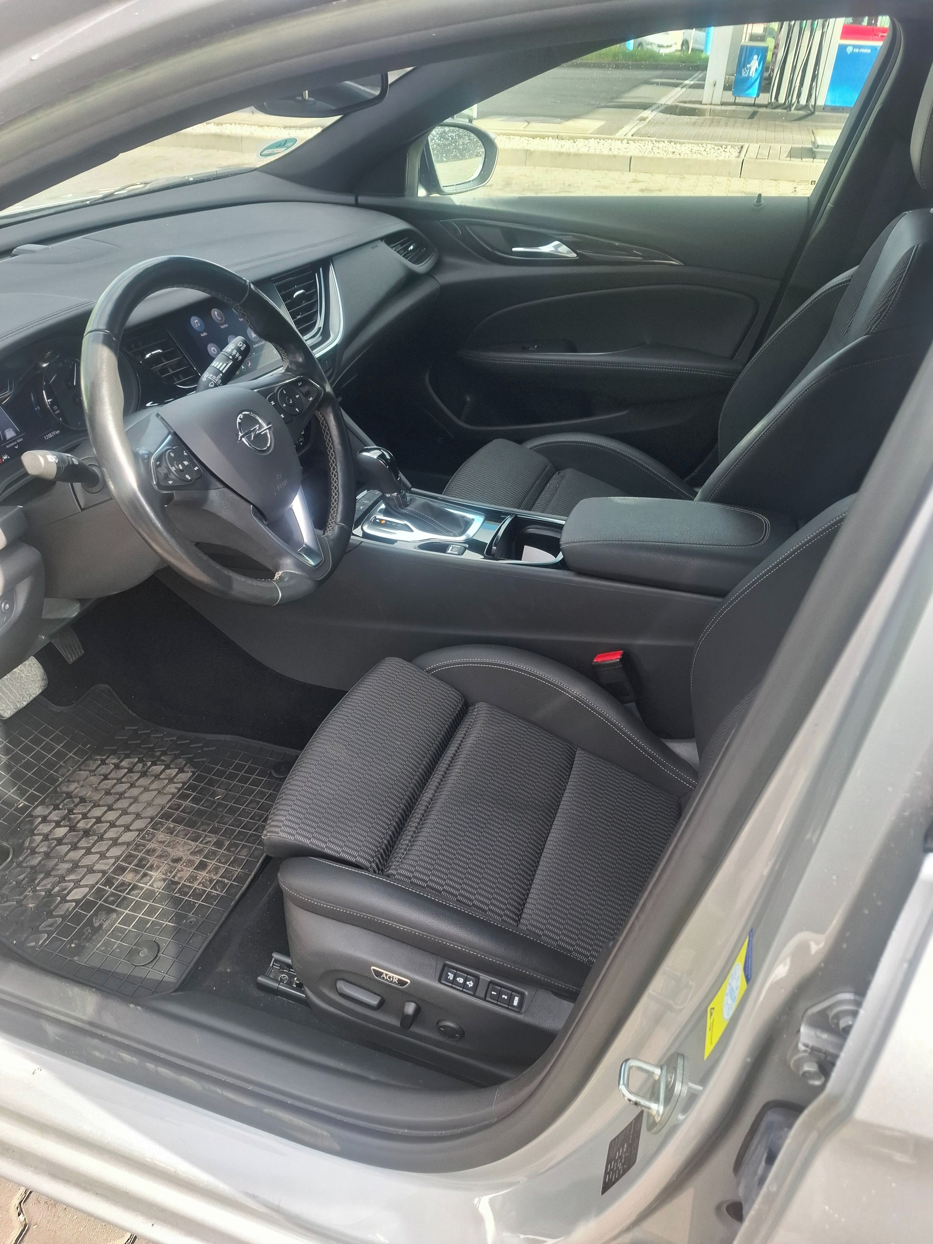Opel Insignia, 2.0 Cdti 174 Ps - fotka 6