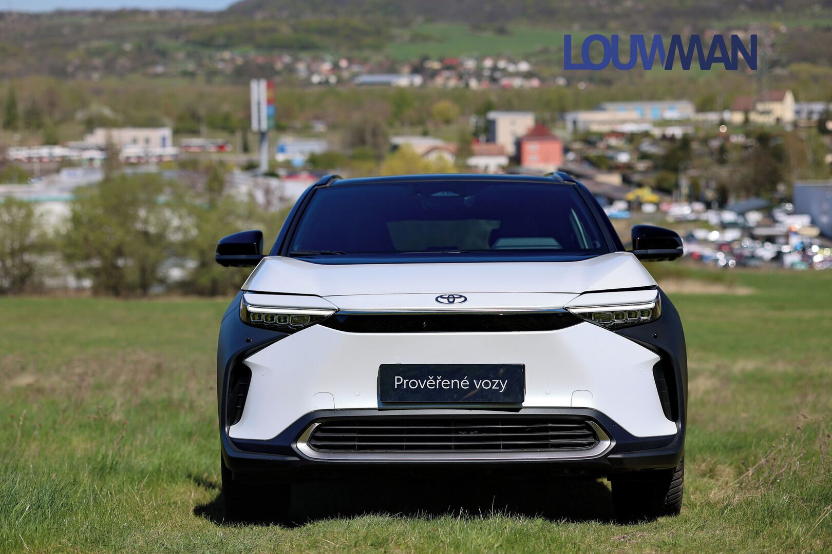 Toyota bZ4X, BEV EXECUTIVE AWD - fotka 6