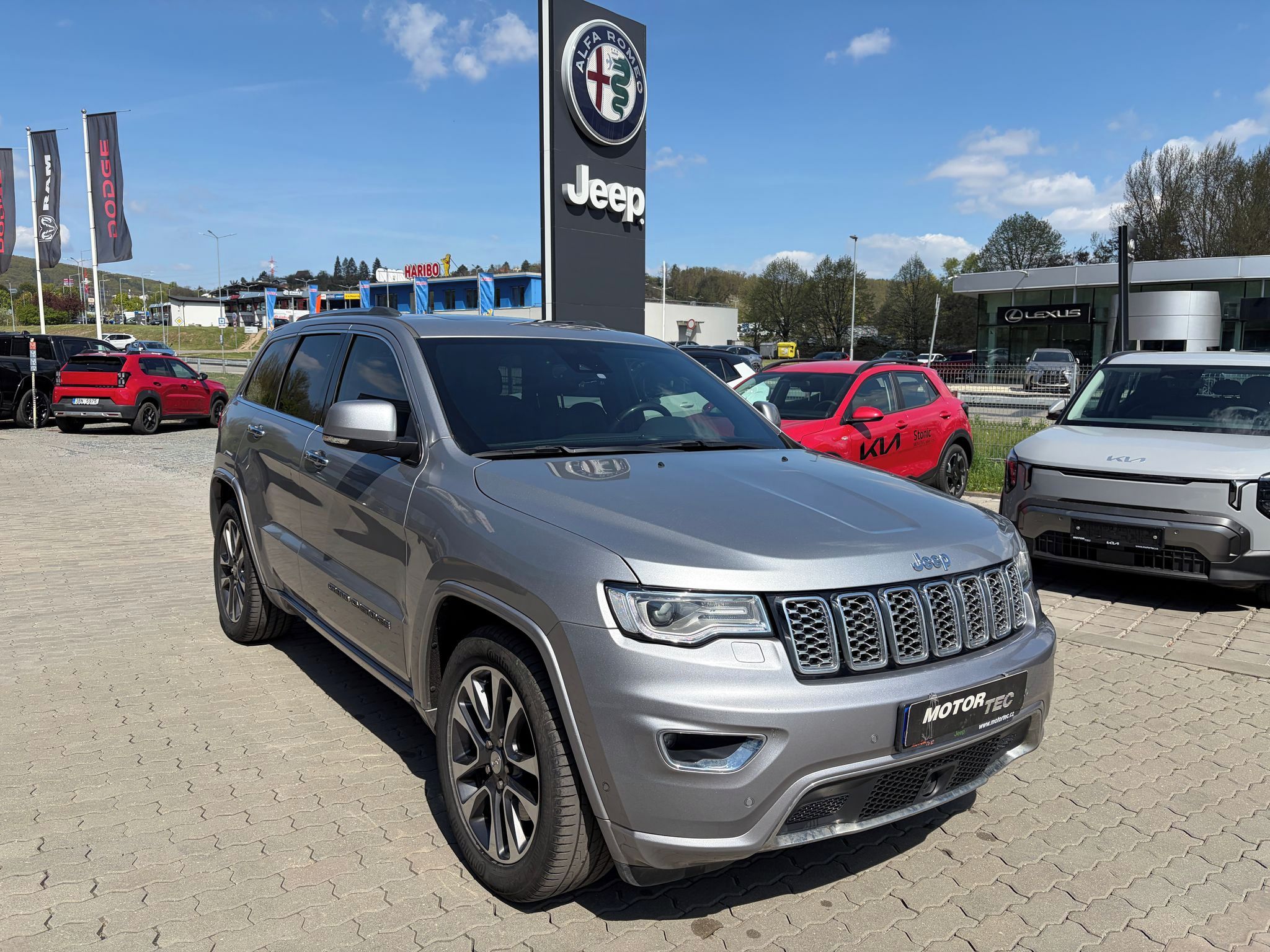 Jeep Grand Cherokee - fotka 2
