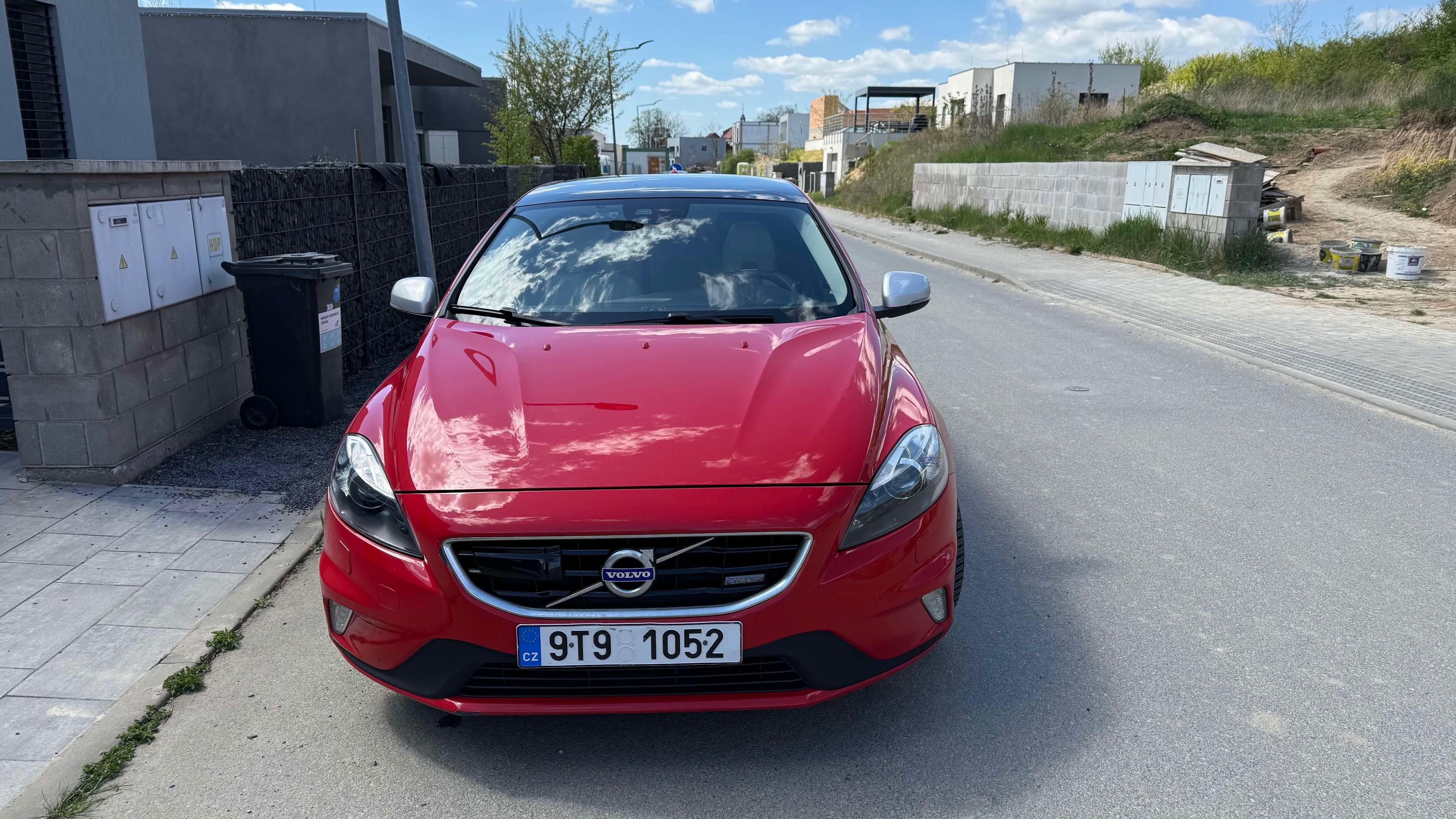 Volvo V40, D2 R-DESIGN AUT, ČR, kůže, ACC - fotka 3