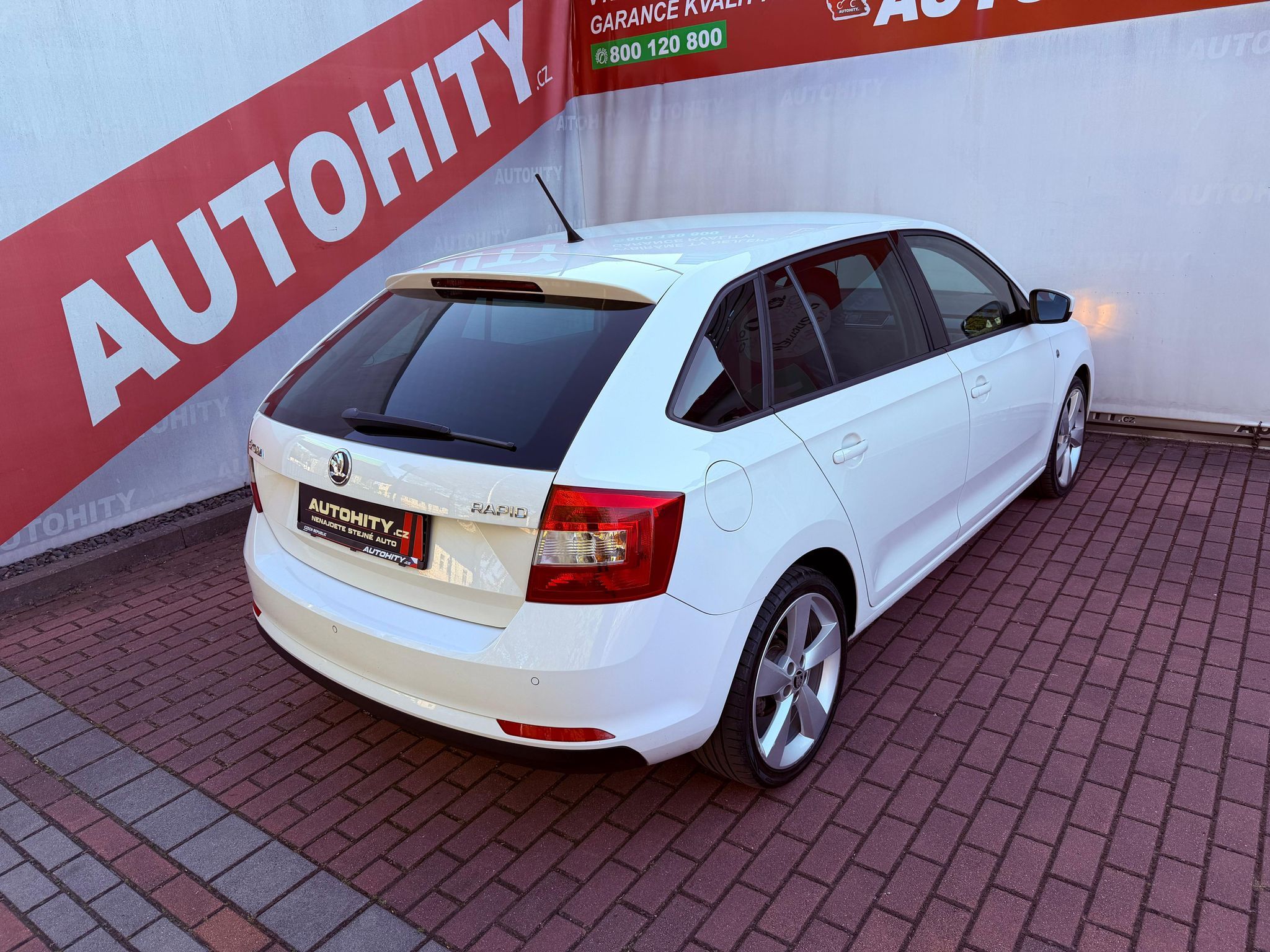Škoda Rapid, 1.4 TSi Elegance DSG, 1.Maj - fotka 6