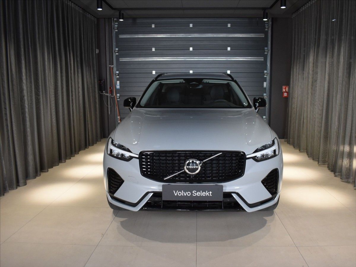 Volvo XC60, 2,0 B4 AWD Plus Blis,Bezklíč - fotka 6