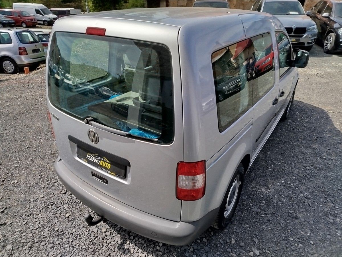 Volkswagen Caddy, 1,4 i 55kW LIFE,TAŽNÉ ZAŘÍZENÍ - fotka 6