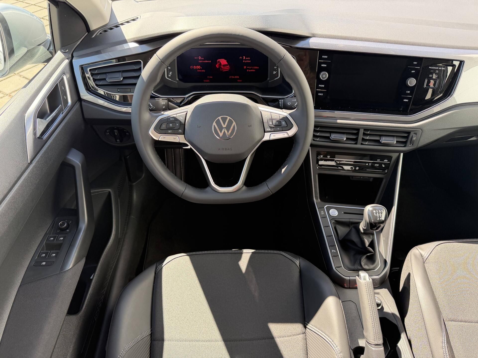 Volkswagen Taigo, Love 6G 1,0TSI - fotka 6