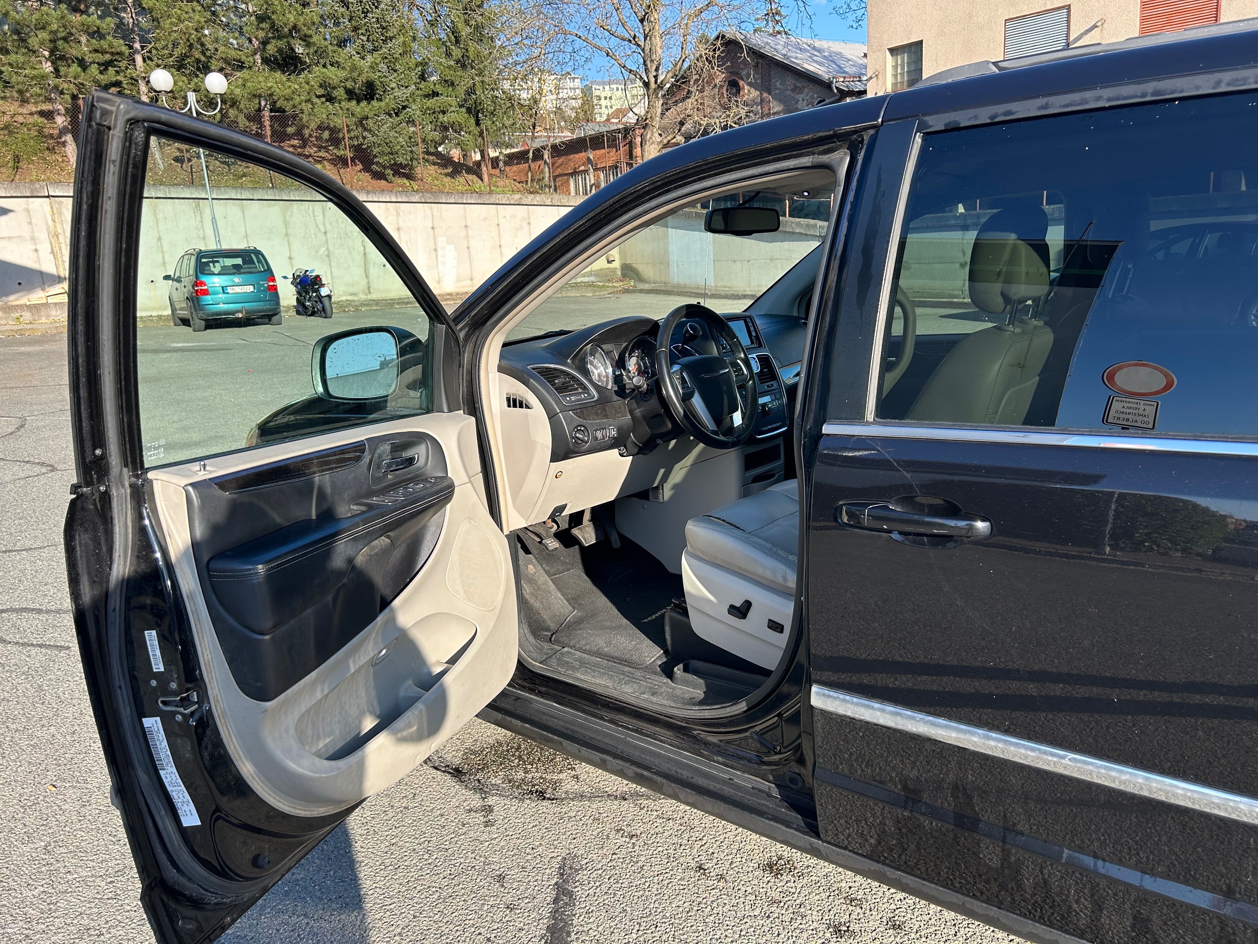 Chrysler Town & Country, LPG, DVD, AUTOMAT PO REPASU - fotka 5