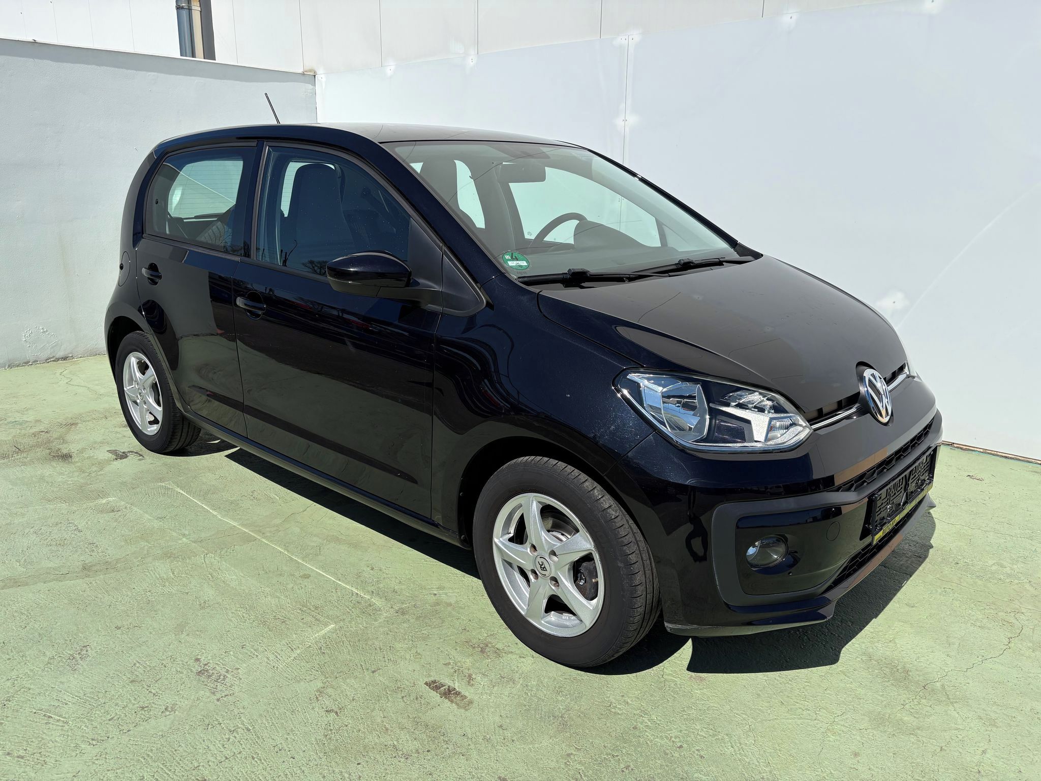Volkswagen Up!, 1.0, 55kW, Klima, Výhřevy