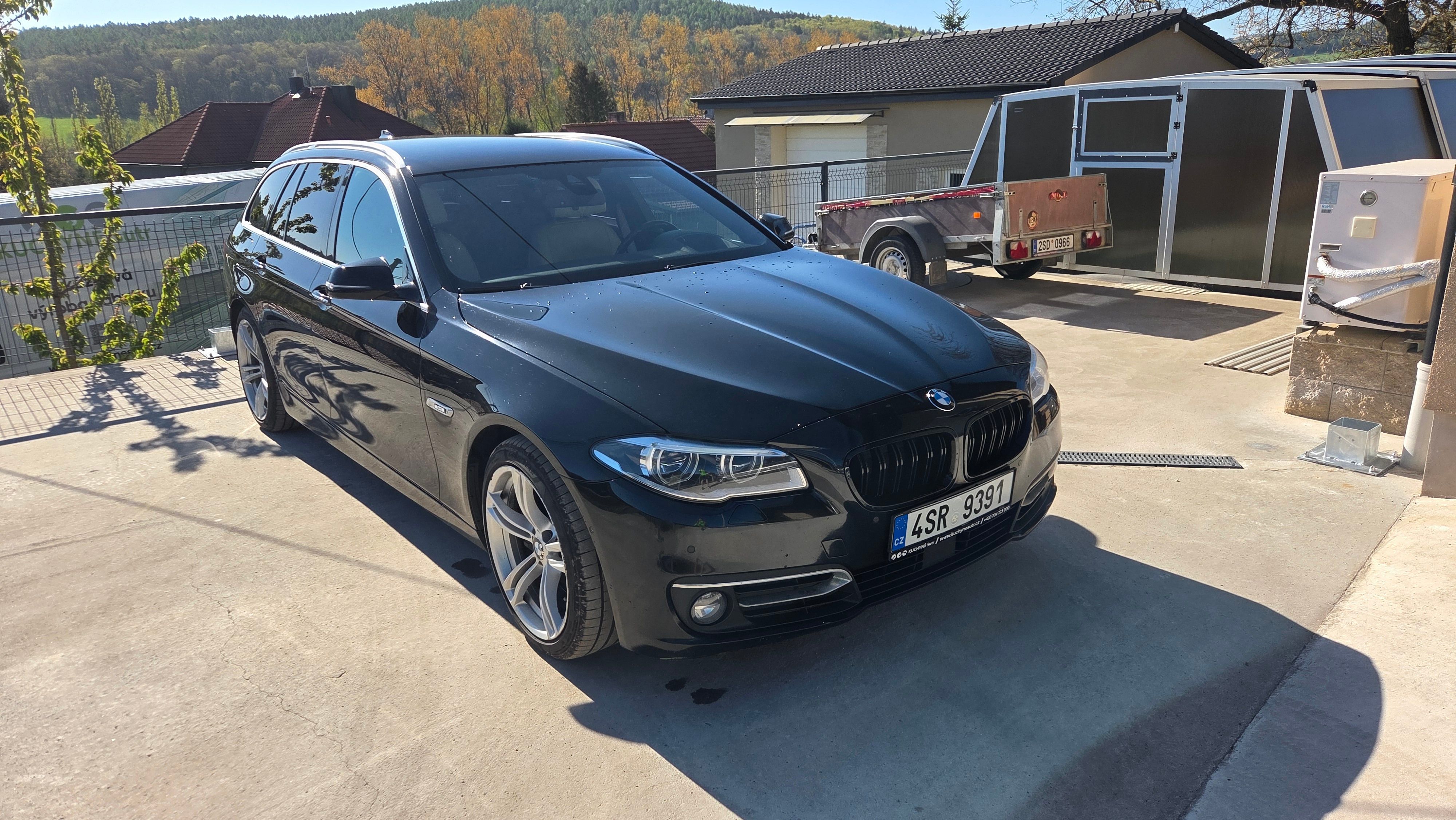 BMW Řada 5, BMW 530xd, Webasto, LED Matrix - fotka 3