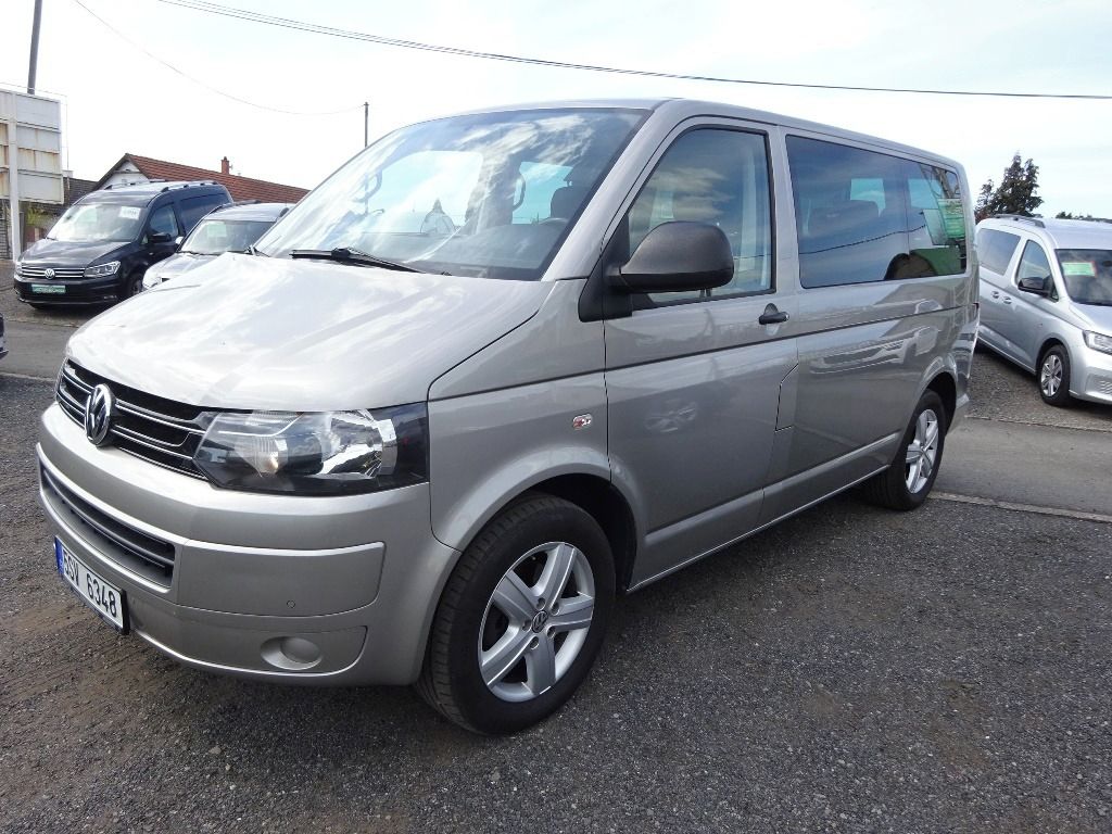 Volkswagen Multivan, 2,0 TDI 103kW+DSG+SERVISKA - fotka 3