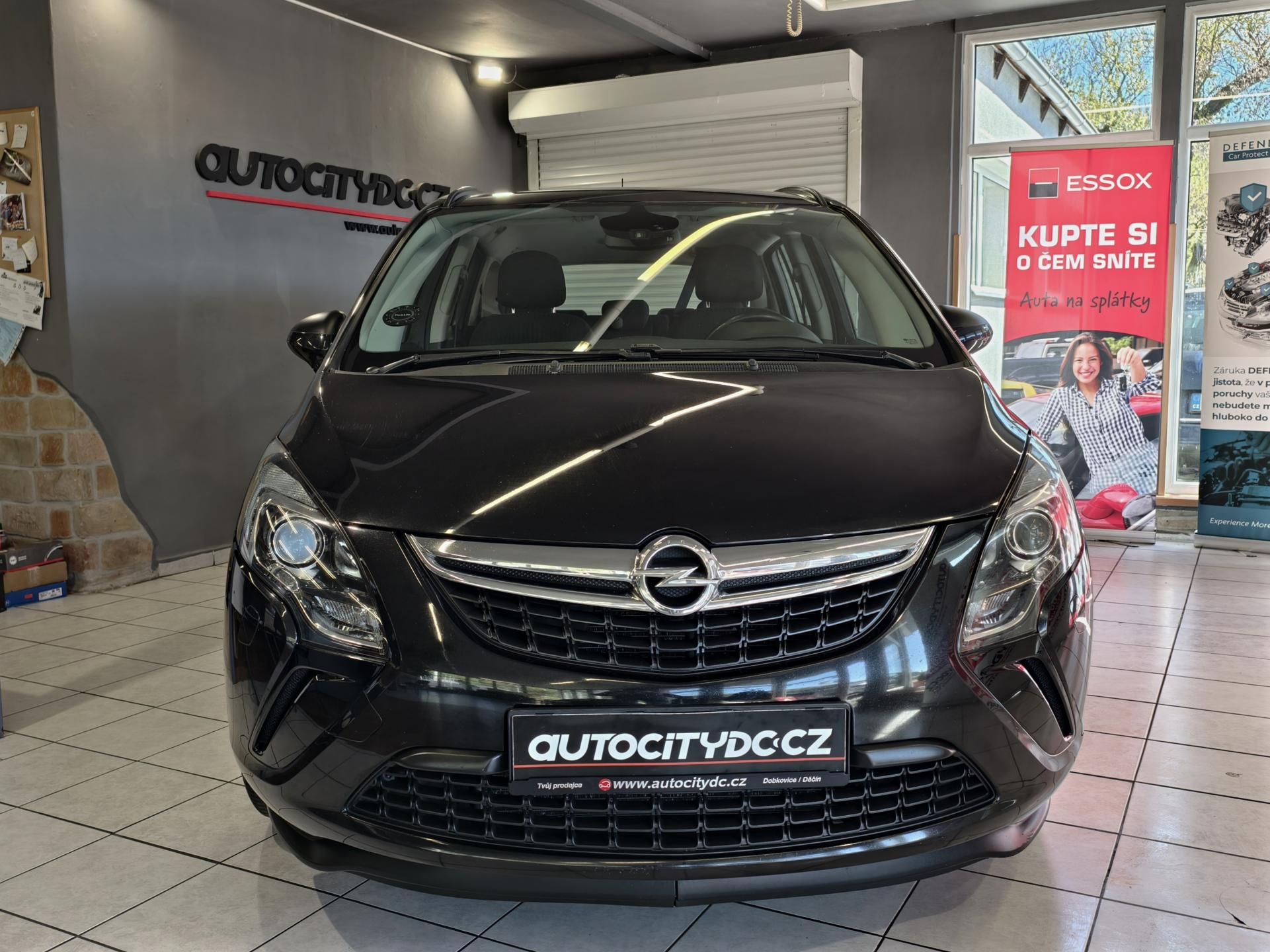 Opel Zafira, TOURER 1.4 TURBO 103kW 7 MÍST - fotka 2