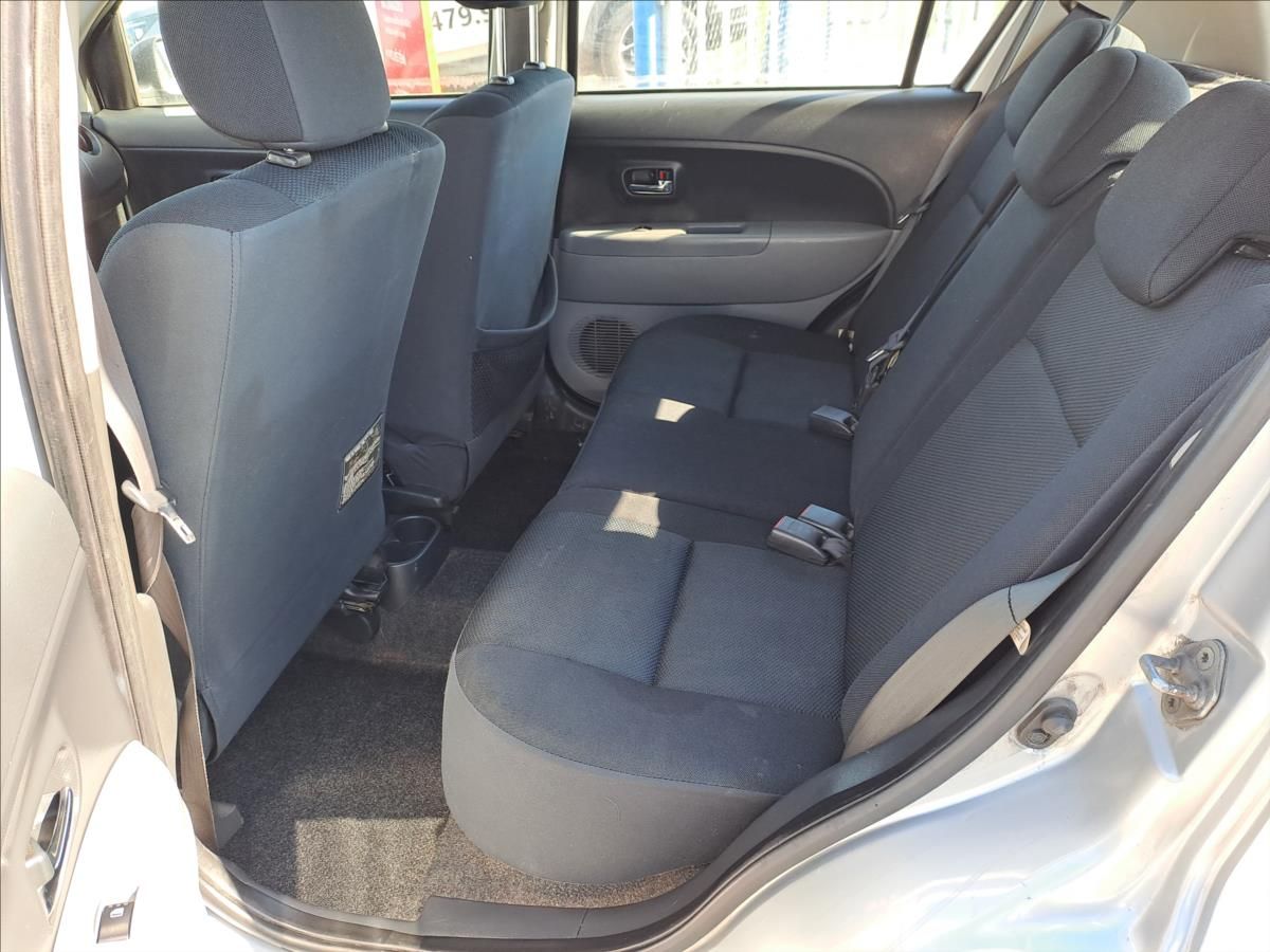 Subaru Justy, 1,0 i KLIMA - fotka 6