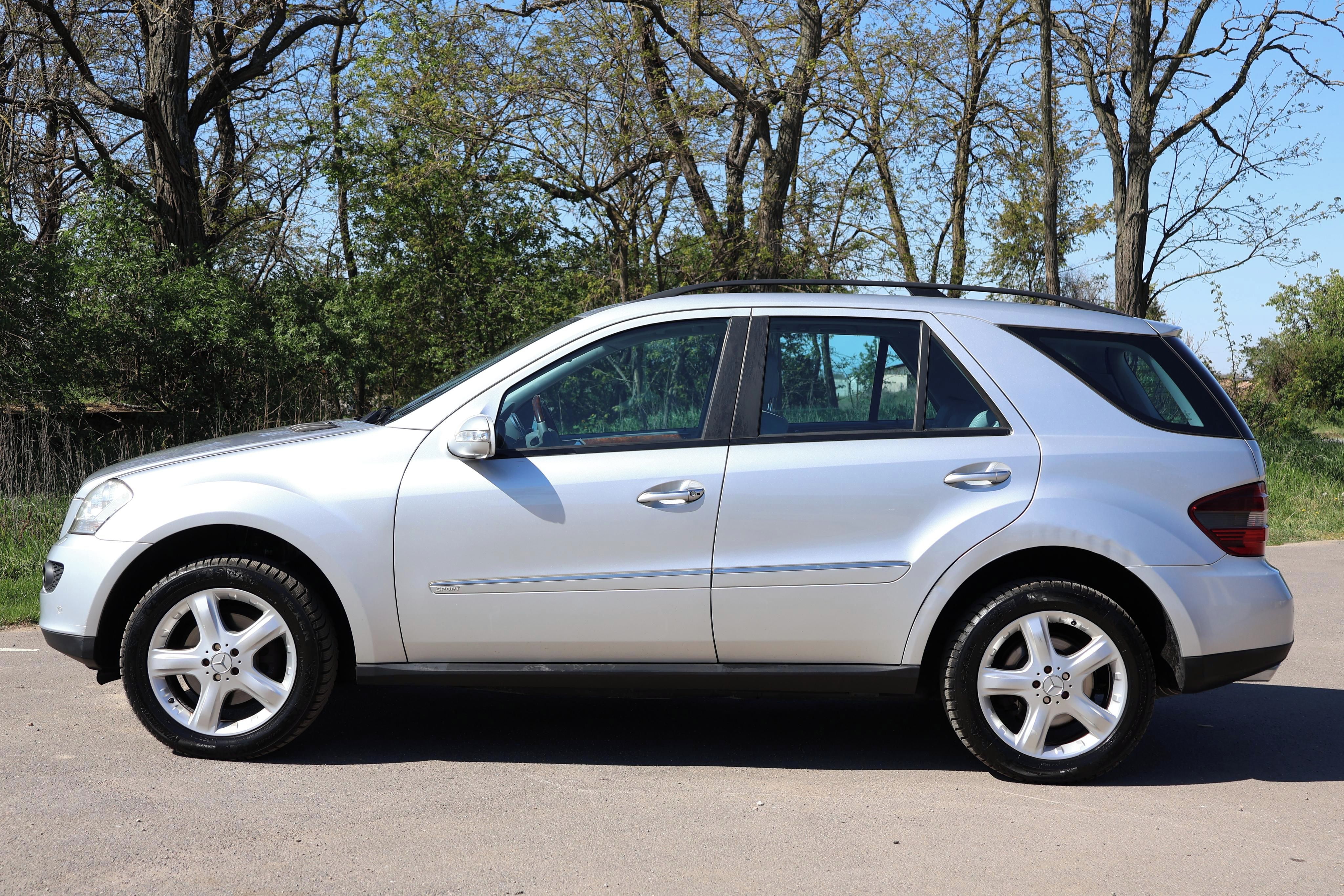 Mercedes-Benz ML, 320CDI 165kW SPORT 4MATIC VZDU - fotka 2
