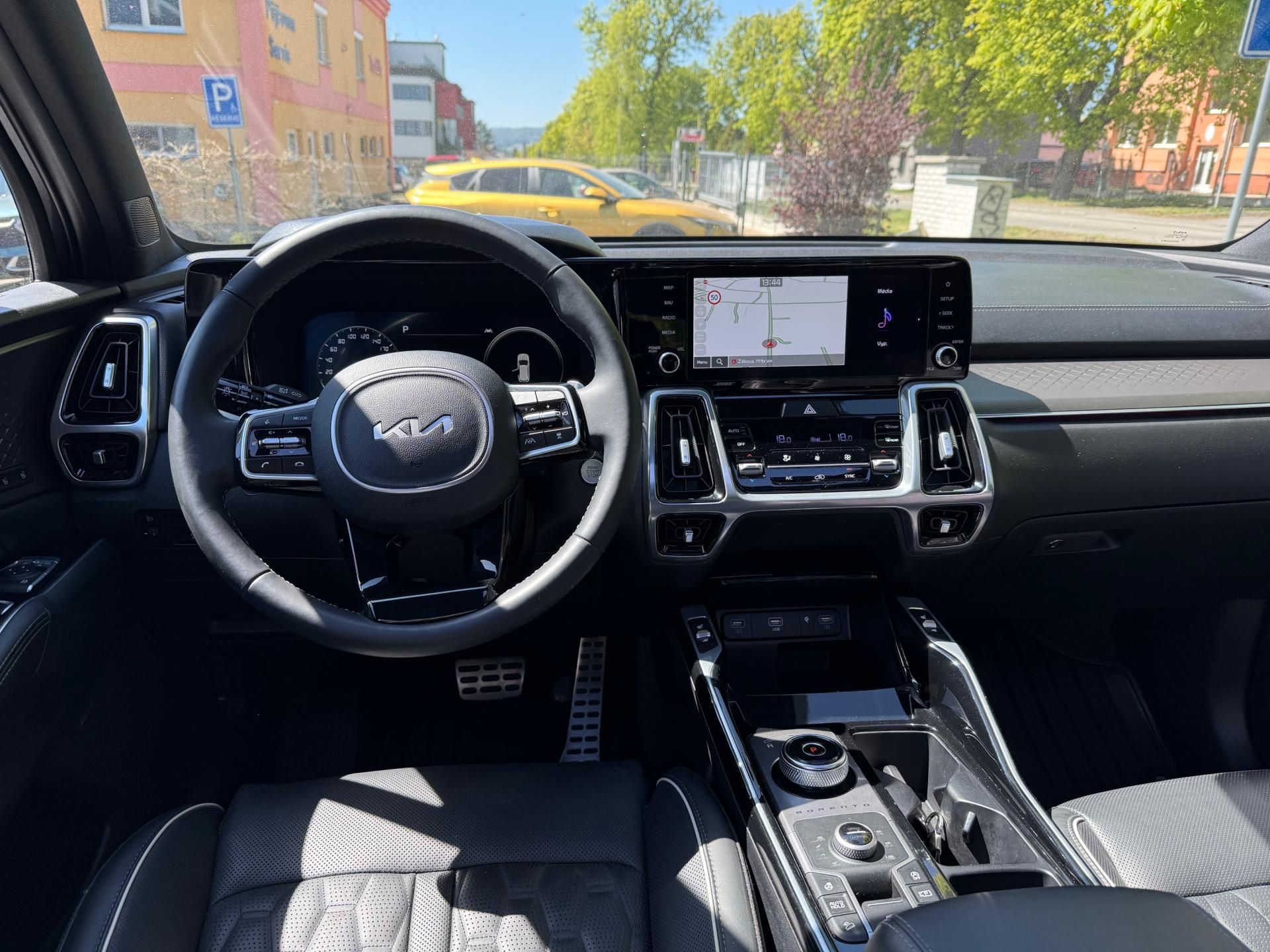 Kia Sorento, 2.2 CRDi 142kw TOP 4x4 - fotka 5
