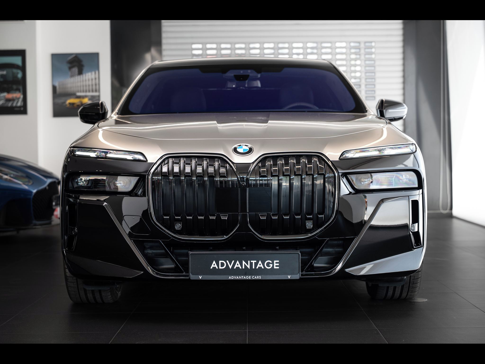 BMW Řada 7, d xDrive / M sport Pro/B&O/360 - fotka 2