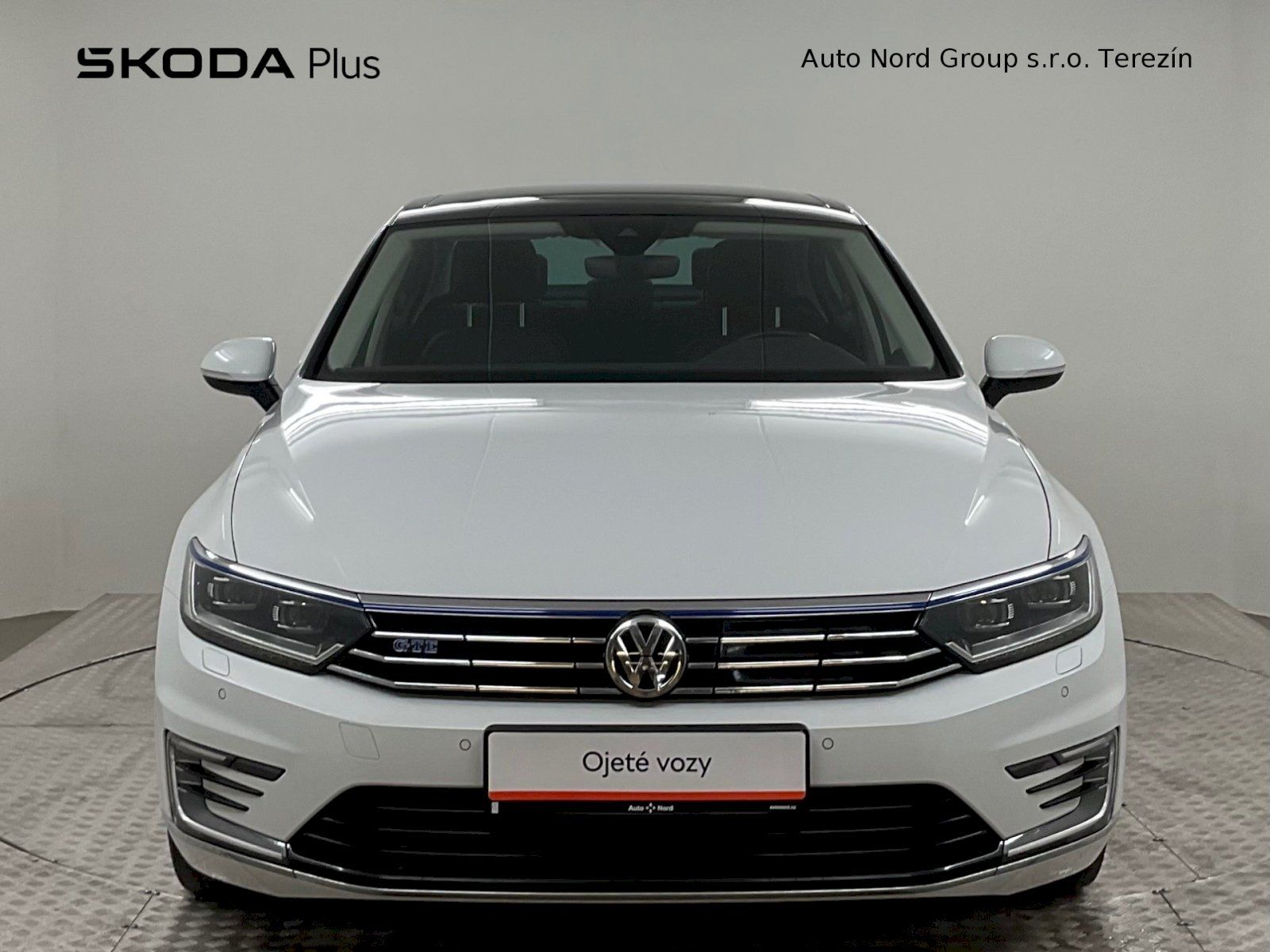 Volkswagen Passat, 1,4 TSI PLUG-IN-HYBRID 6DSG LI - fotka 4