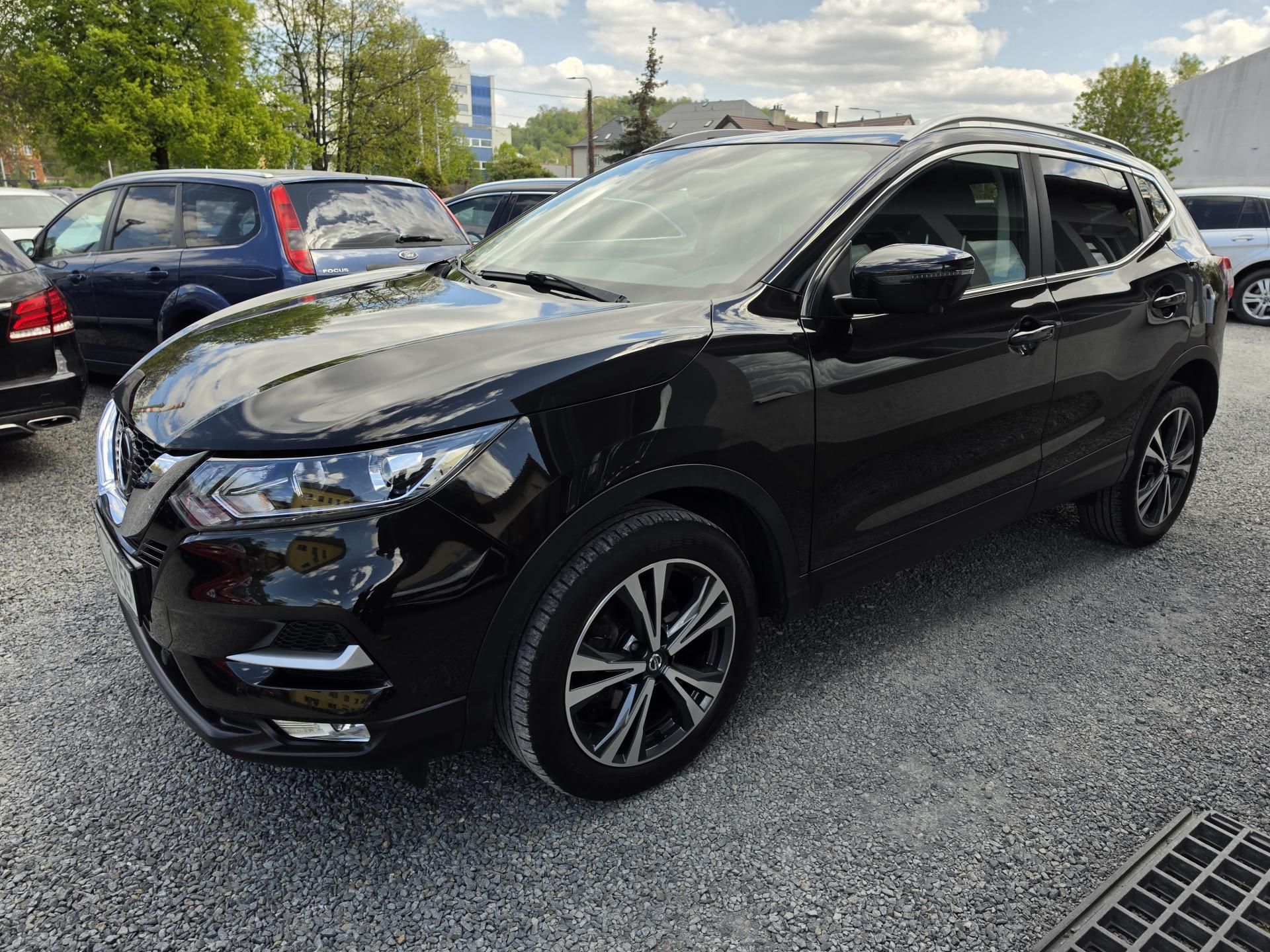 Nissan Qashqai, 1.2 T - fotka 2