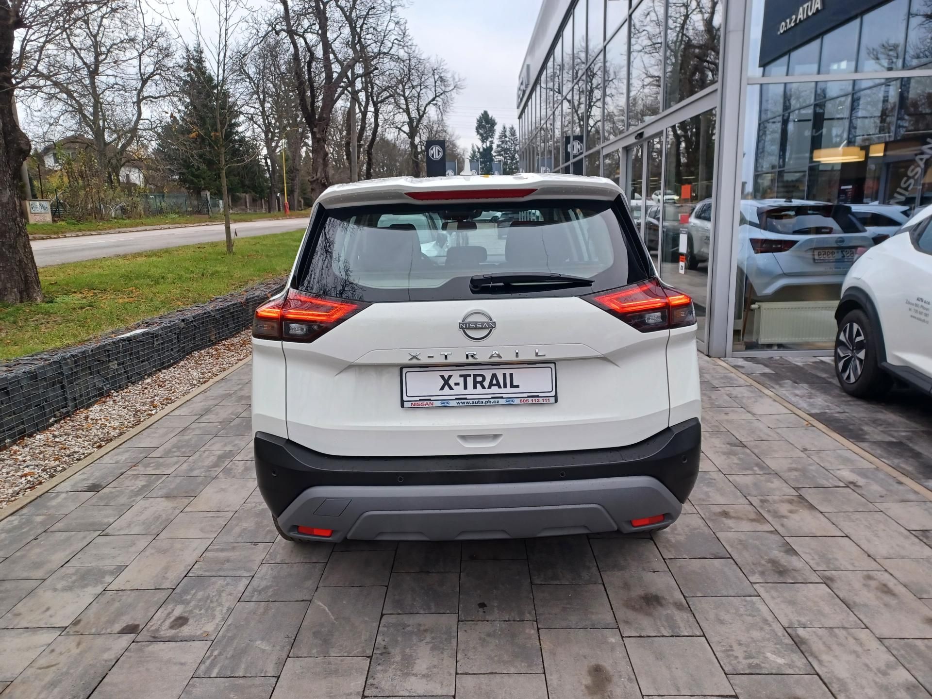Nissan X-Trail, 1.5VC-T ACENTA+Comfort Pack - fotka 6