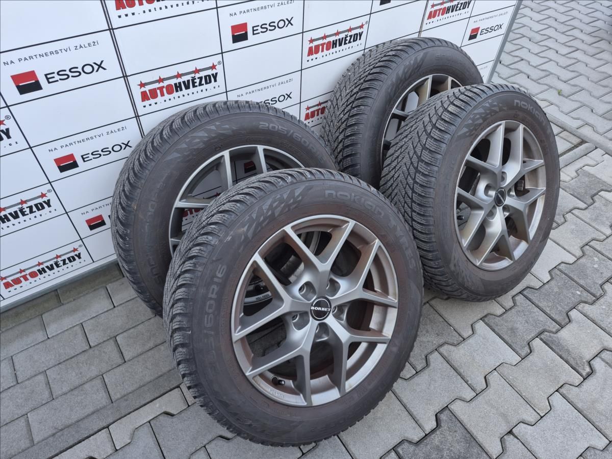 Volkswagen T-Roc, 2,0 TSI R-LINE DSG 4x4 PŘÍPRAV - fotka 4
