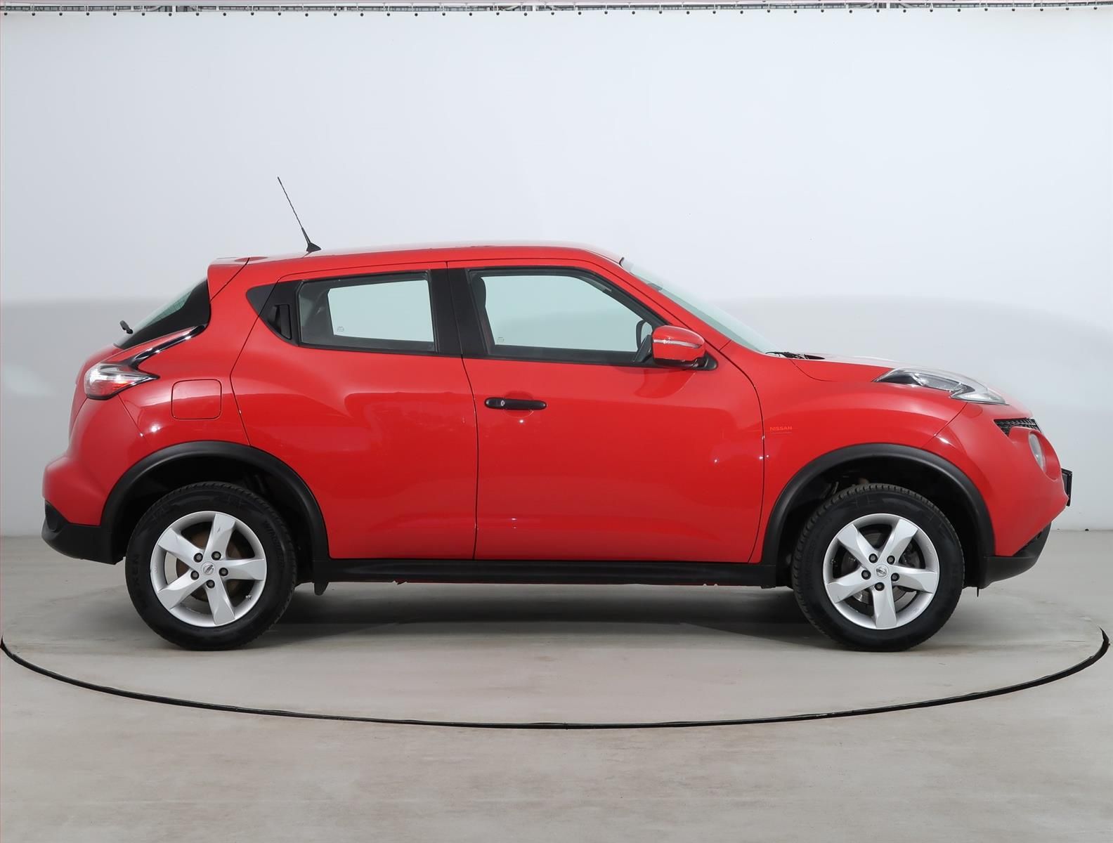 Nissan Juke, 1.6 i, Serv.kniha - fotka 6