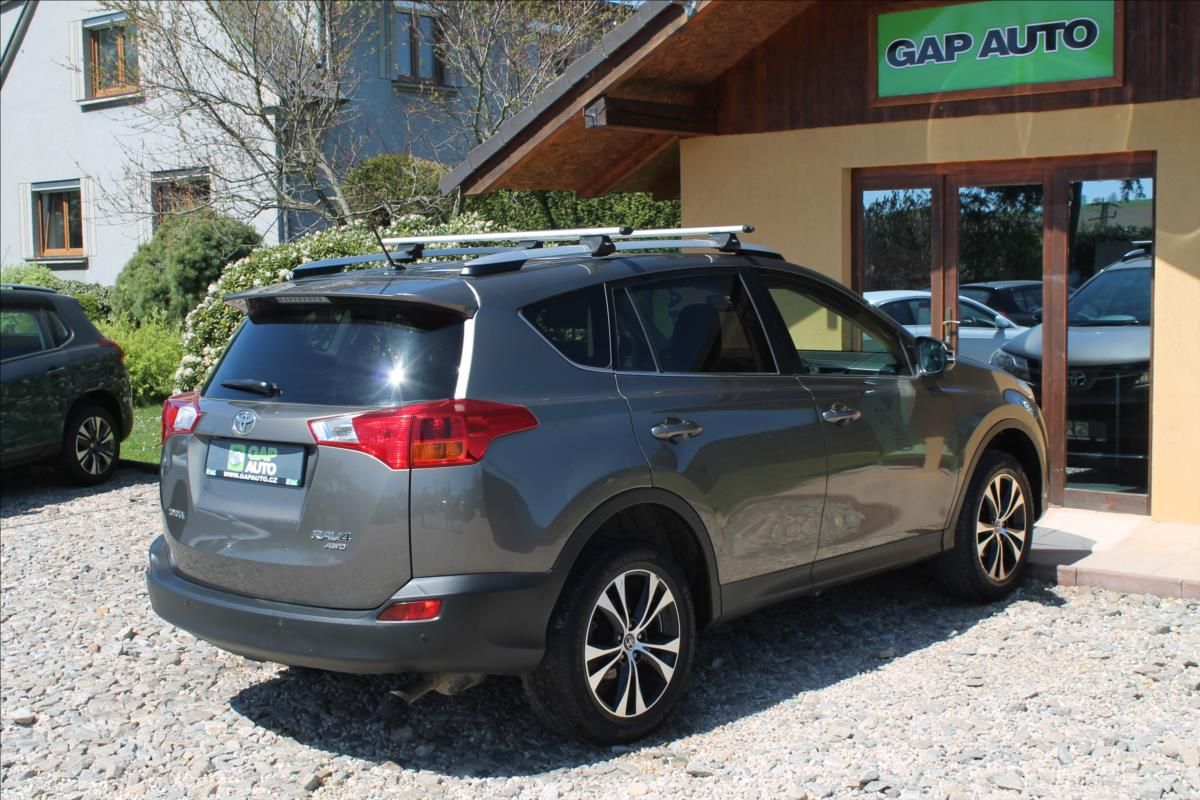 Toyota Rav4, 2.0 VVT-i 111kW 4X4 ČR AUTOMAT - fotka 6