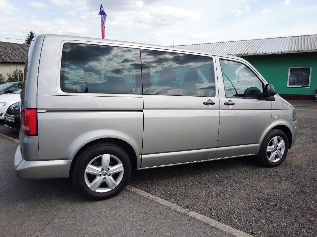 Volkswagen Multivan, 2,0 TDI 103kW+DSG+SERVISKA - fotka 6