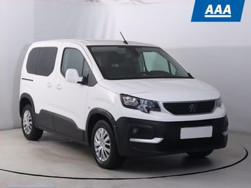 1.5 BlueHDi, Active, 5Míst, ČR