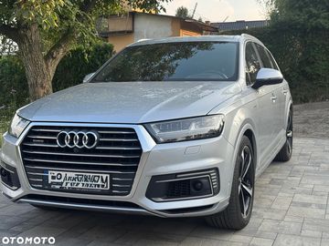 Audi Q7 e-tron