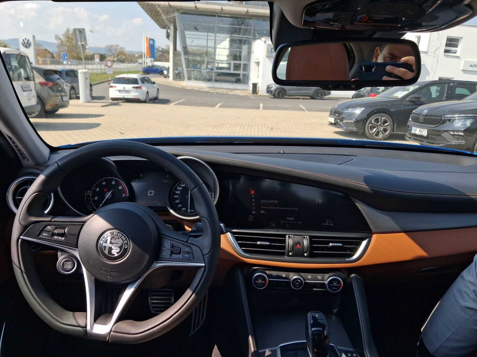 Alfa Romeo Giulia, 2.0 Turbo, 4X4, Automat - fotka 3