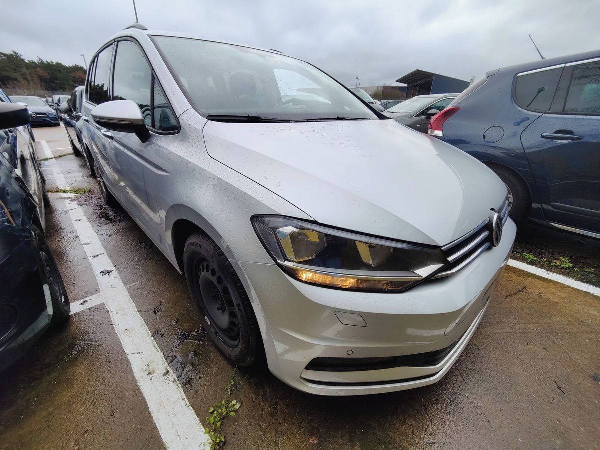 Volkswagen Touran, 1.4Tsi 110KW 7-MÍST VYHŘ. SEDA - fotka 2