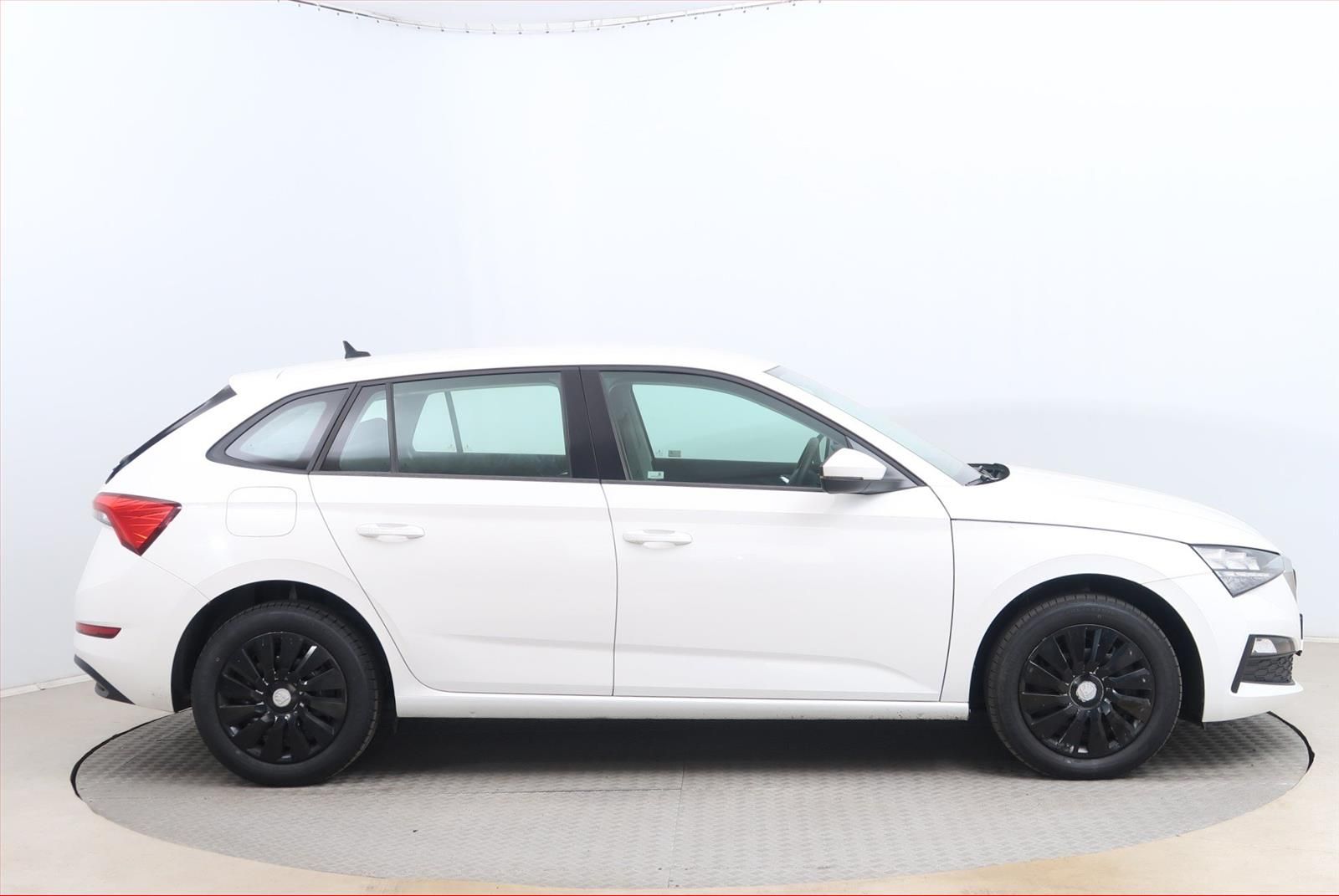 Škoda Scala, 1.6 TDI, Ambition - fotka 6